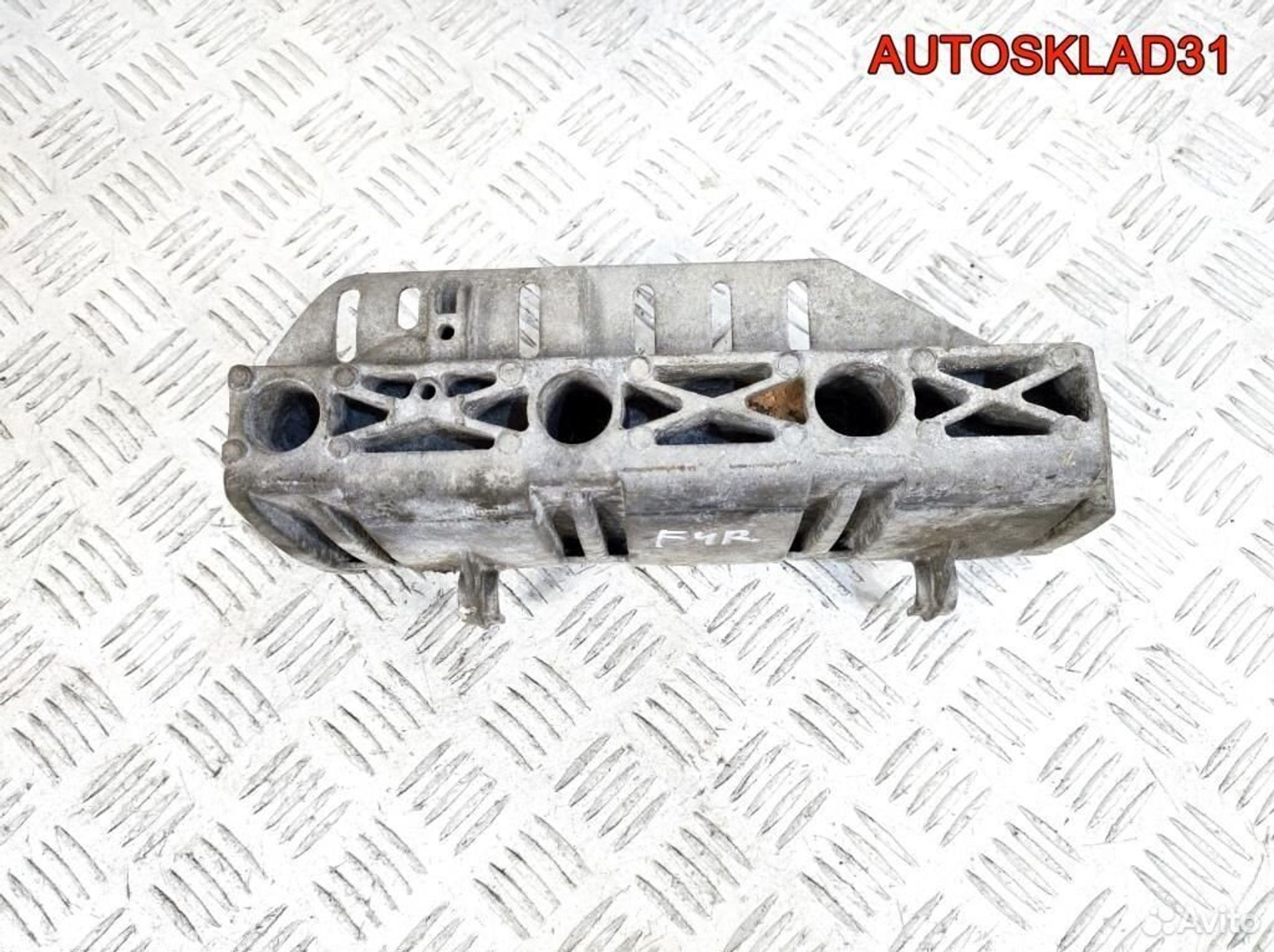 Кронштейн коллектора Renault Scenic F4R 7700110112, 600 рублей, Дубовое