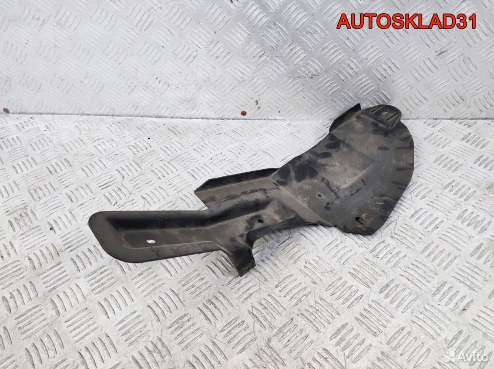 Пыльник двигателя правый Ford Focus 2 3M516775AF, 1300 рублей, Дубовое