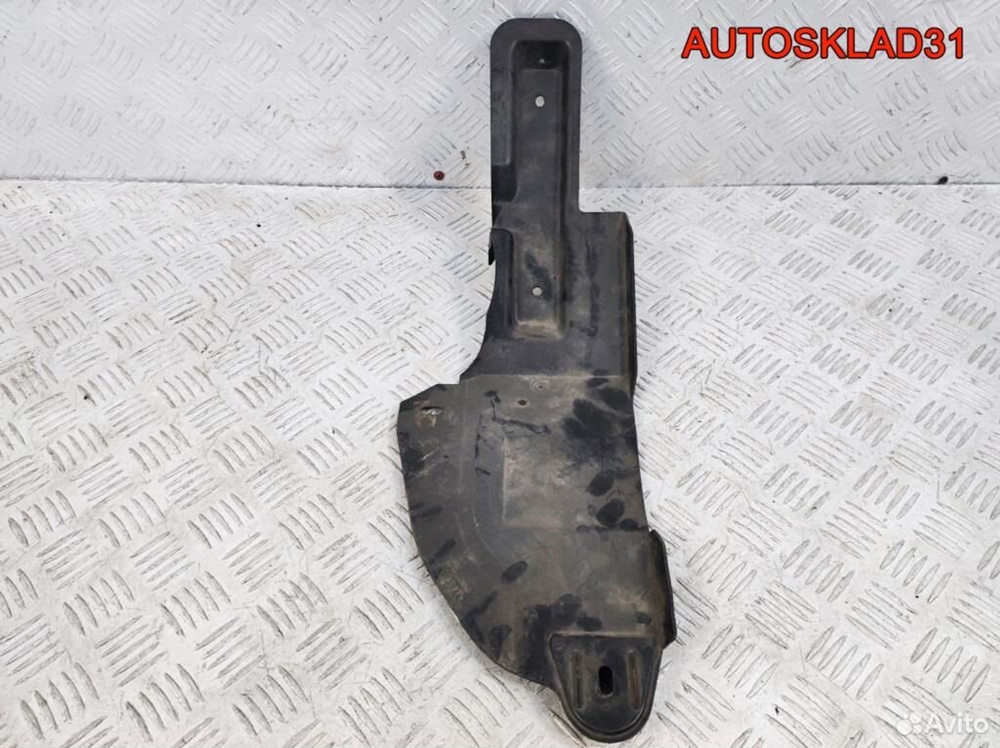 Пыльник двигателя правый Ford Focus 2 3M516775AF, 1300 рублей, Дубовое