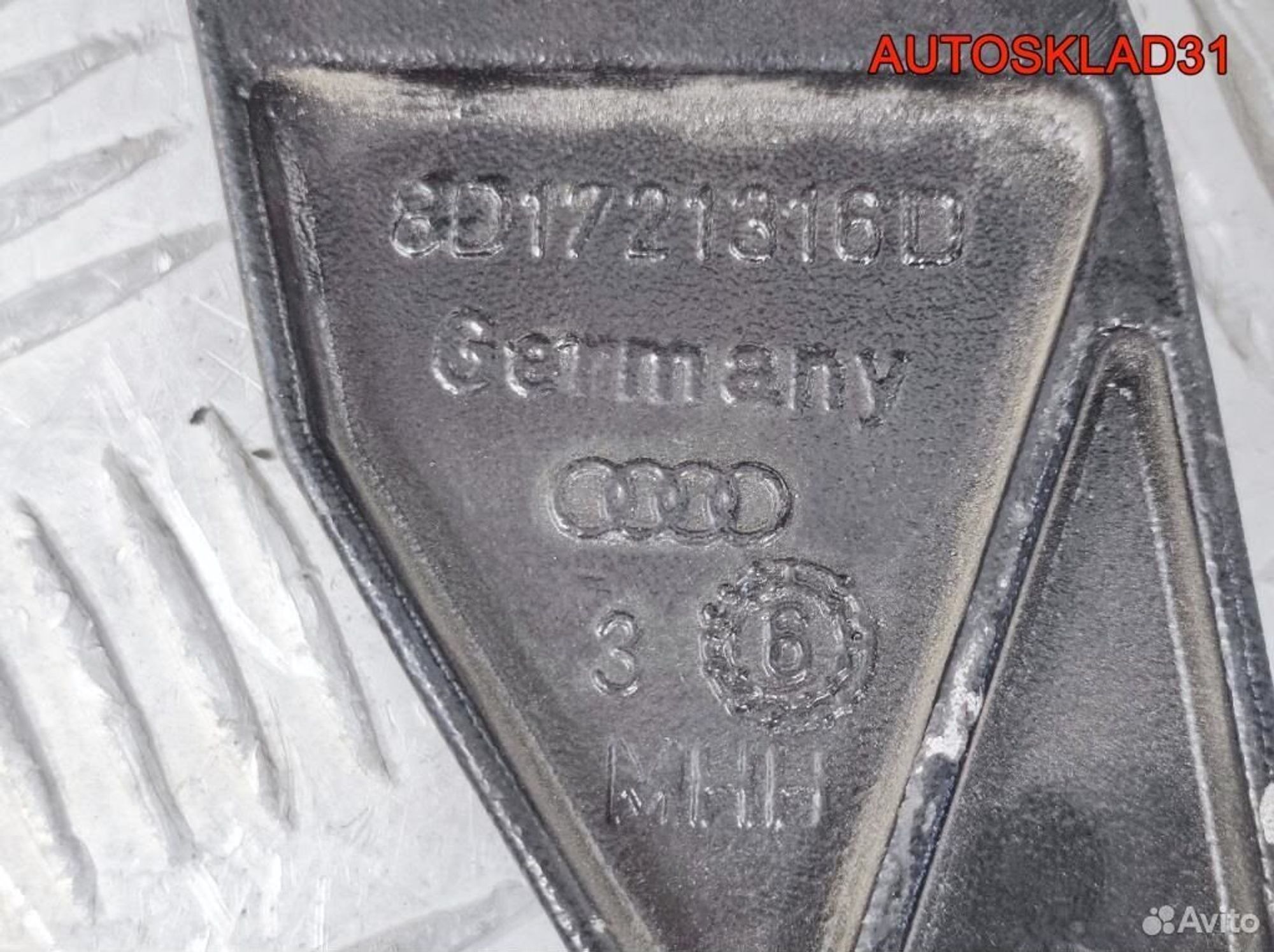 Блок педалей МКПП Audi A4 B5 8D1721316D, 3600 рублей, Дубовое