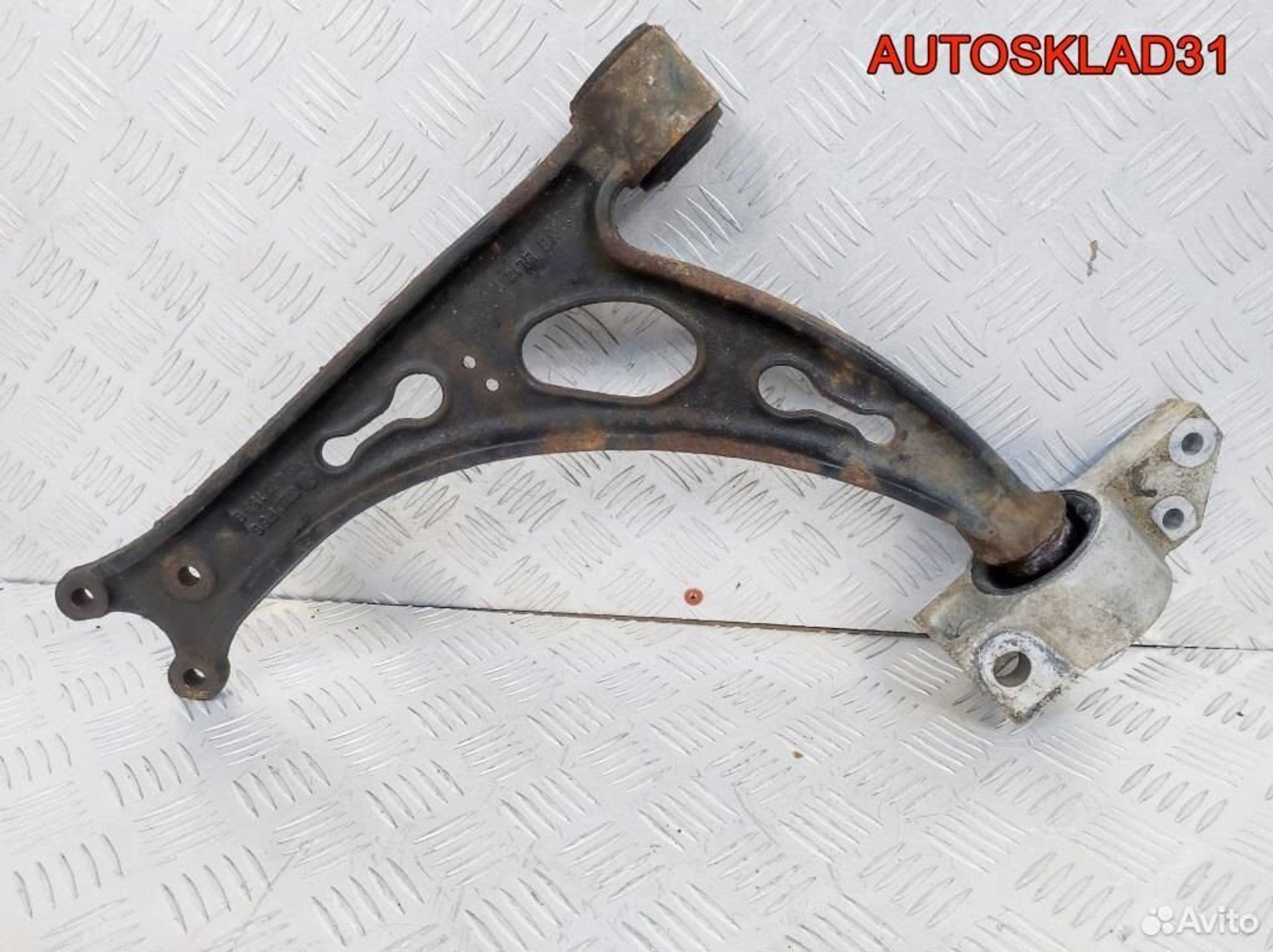 Рычаг передний левый VW Touran 2,0 BSX 1K0407153G, 3200 рублей, Дубовое