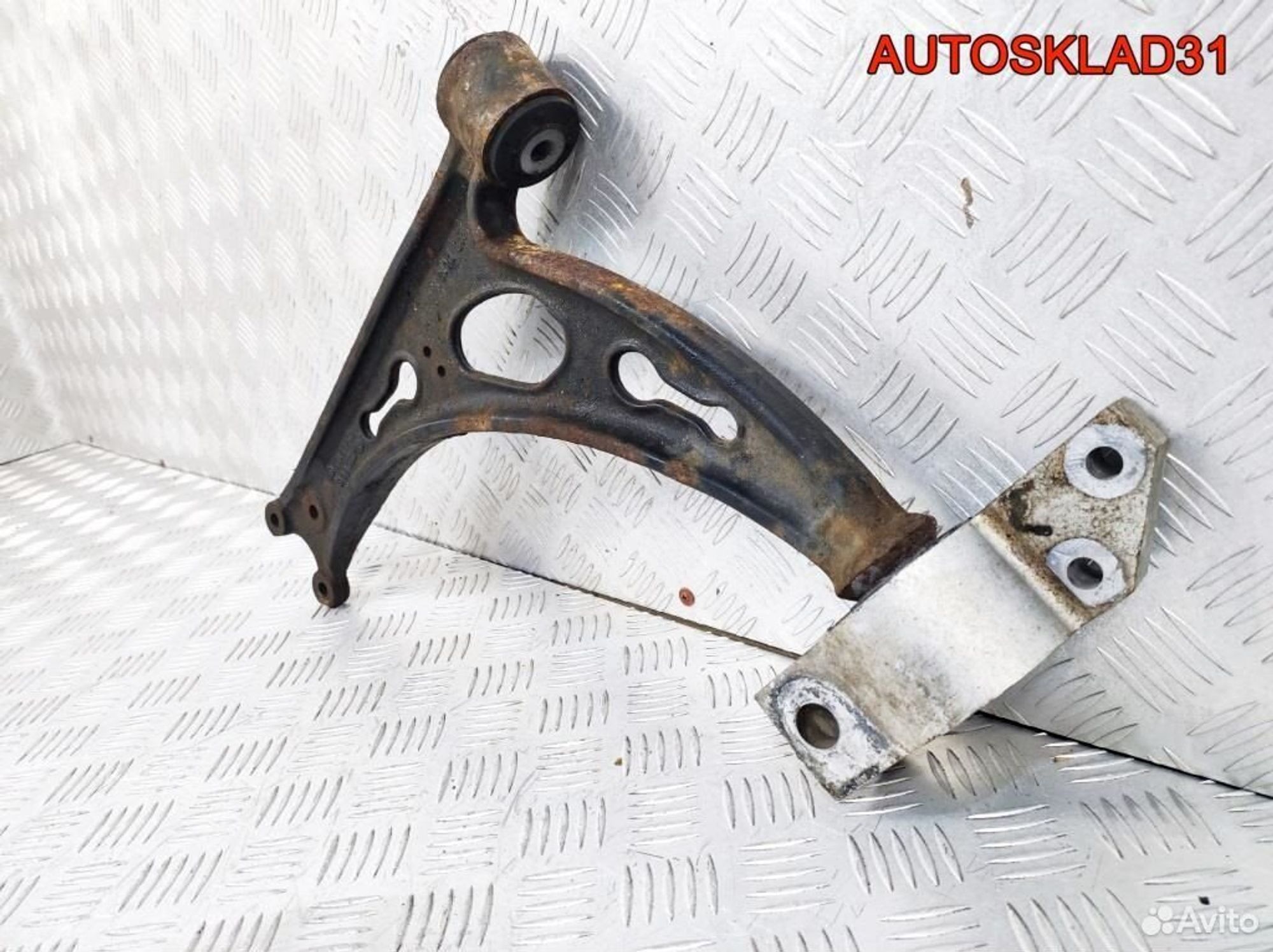 Рычаг передний левый VW Touran 2,0 BSX 1K0407153G, 3200 рублей, Дубовое