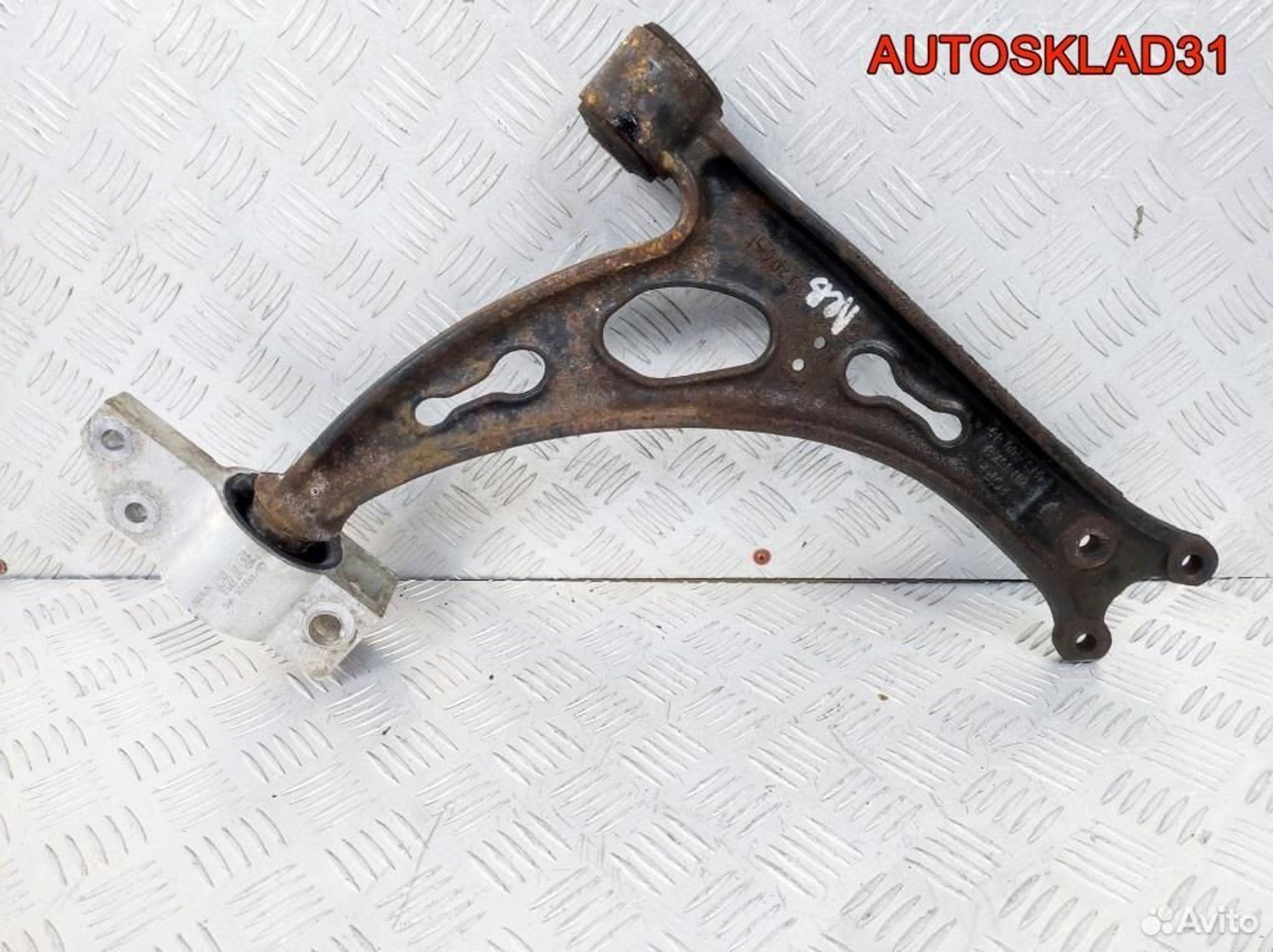 Рычаг передний левый VW Touran 2,0 BSX 1K0407153G, 3200 рублей, Дубовое