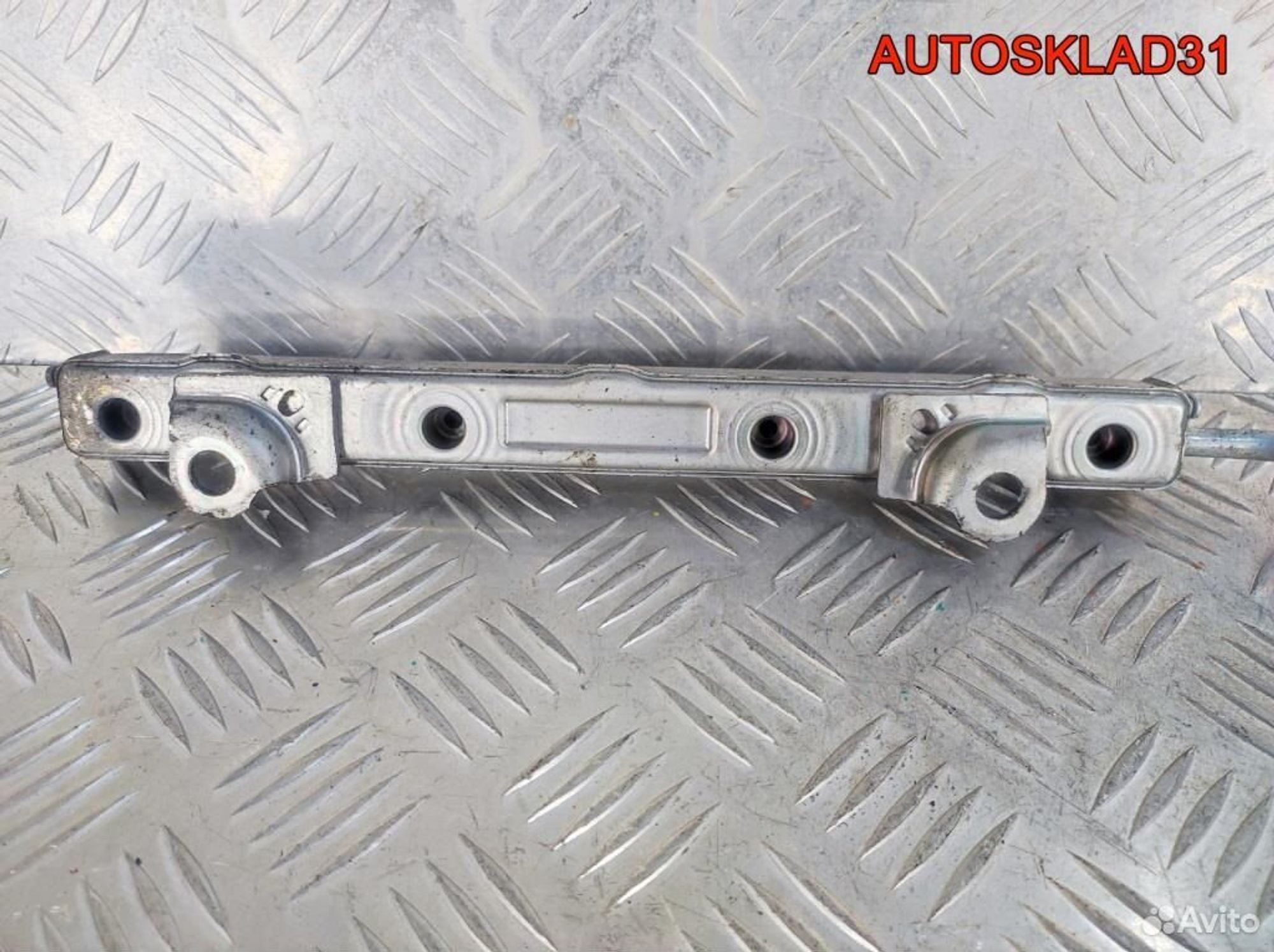 Рейка топливная Toyota Corolla E15 1ZR 2381437050, 900 рублей, Дубовое