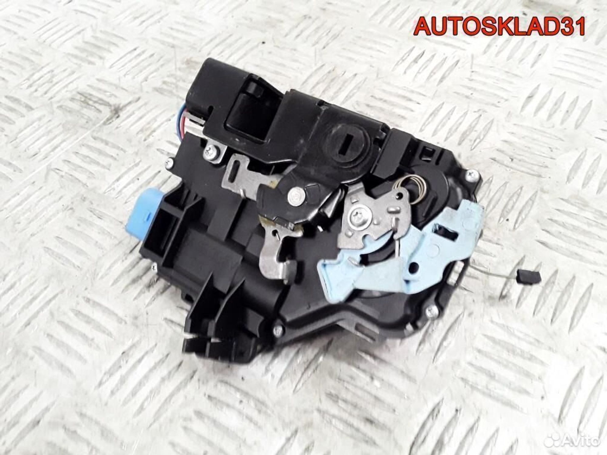 Замок двери задней левой VW Touareg 7L0839015D, 4100 рублей, Дубовое