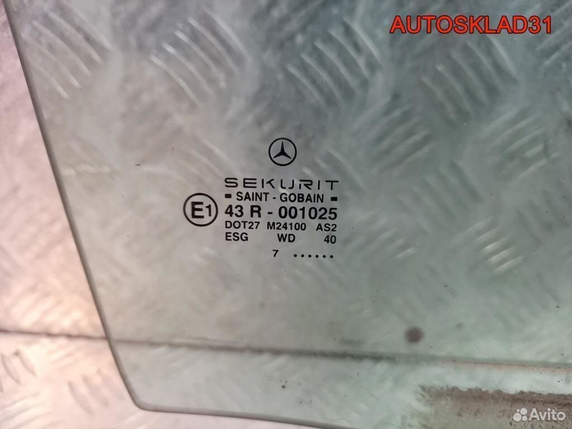 Стекло переднее правое Mercedes W210 A2107200218, 1800 рублей, Дубовое