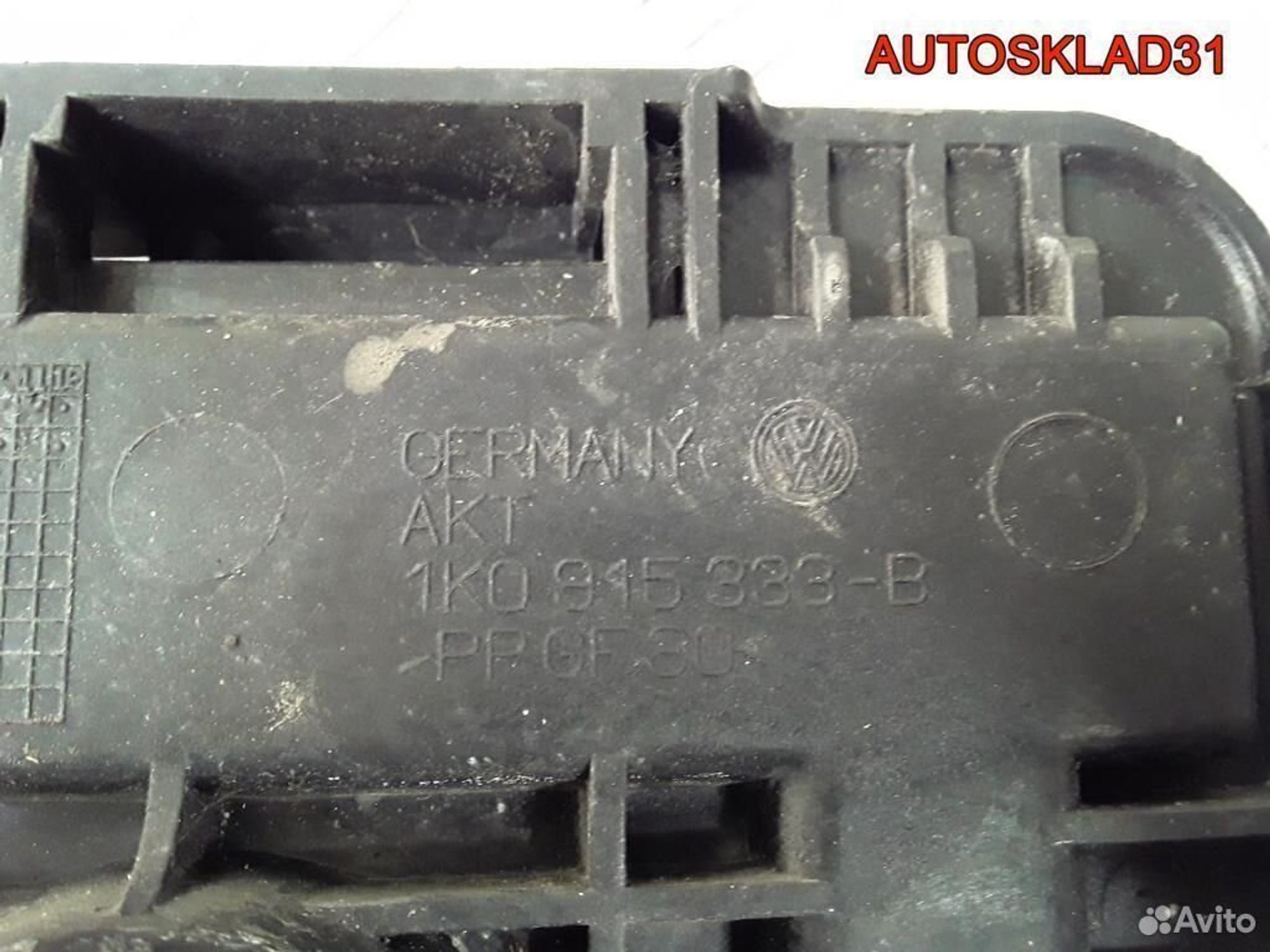 Крепление акб Volkswagen Caddy 3 1K0915333B, 1700 рублей, Дубовое