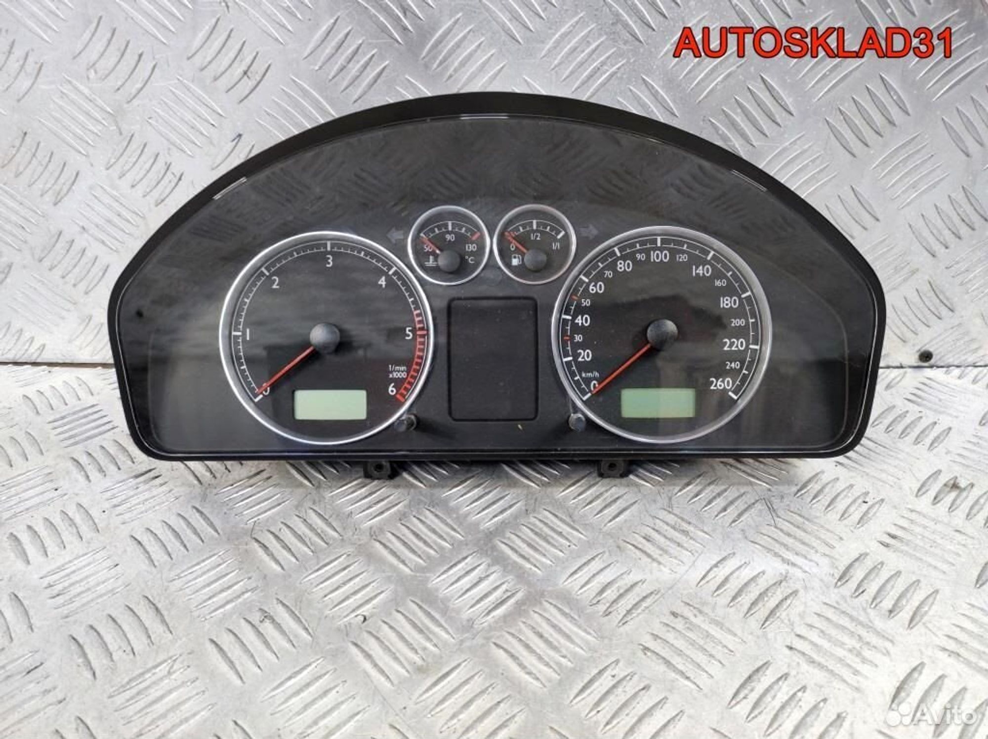 Панель приборов Seat Alhambra 7M7920800J Дизель, 3300 рублей, Дубовое