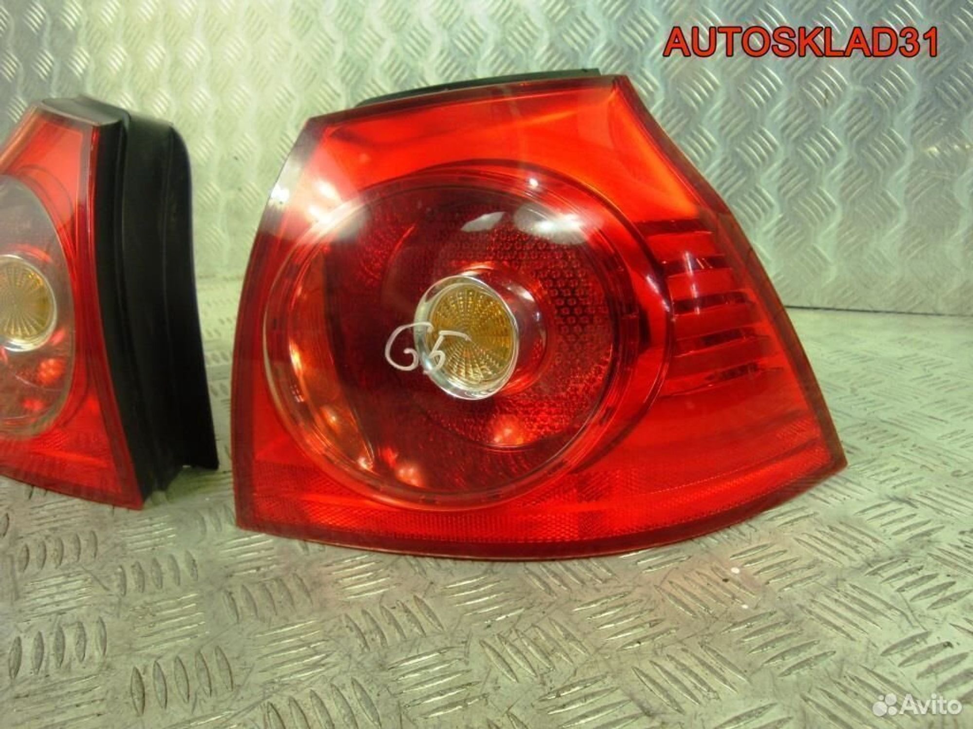 Фонарь задний наружный VW Golf 5 1K6945095G, 2600 рублей, Дубовое