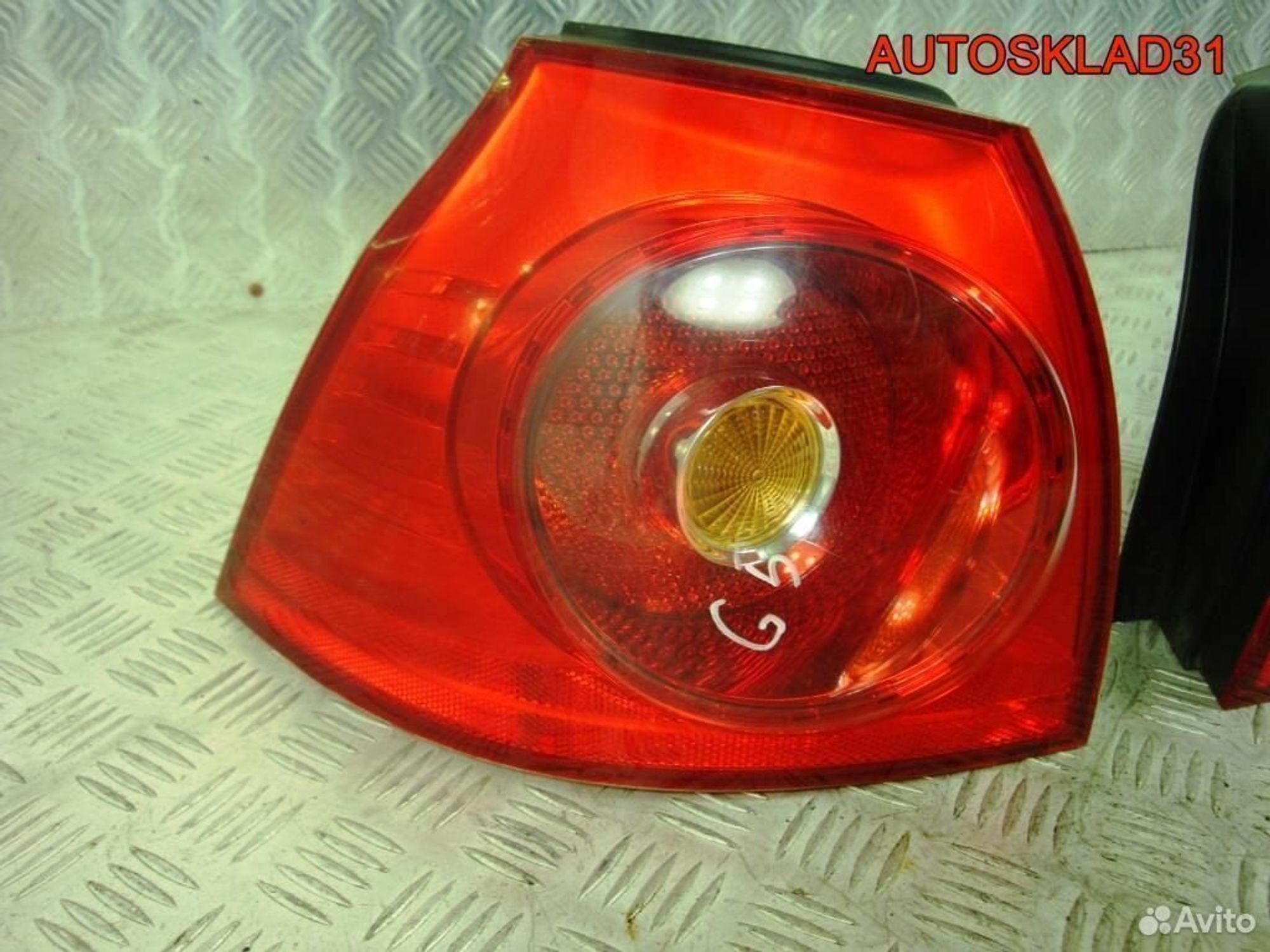 Фонарь задний наружный VW Golf 5 1K6945095G, 2600 рублей, Дубовое