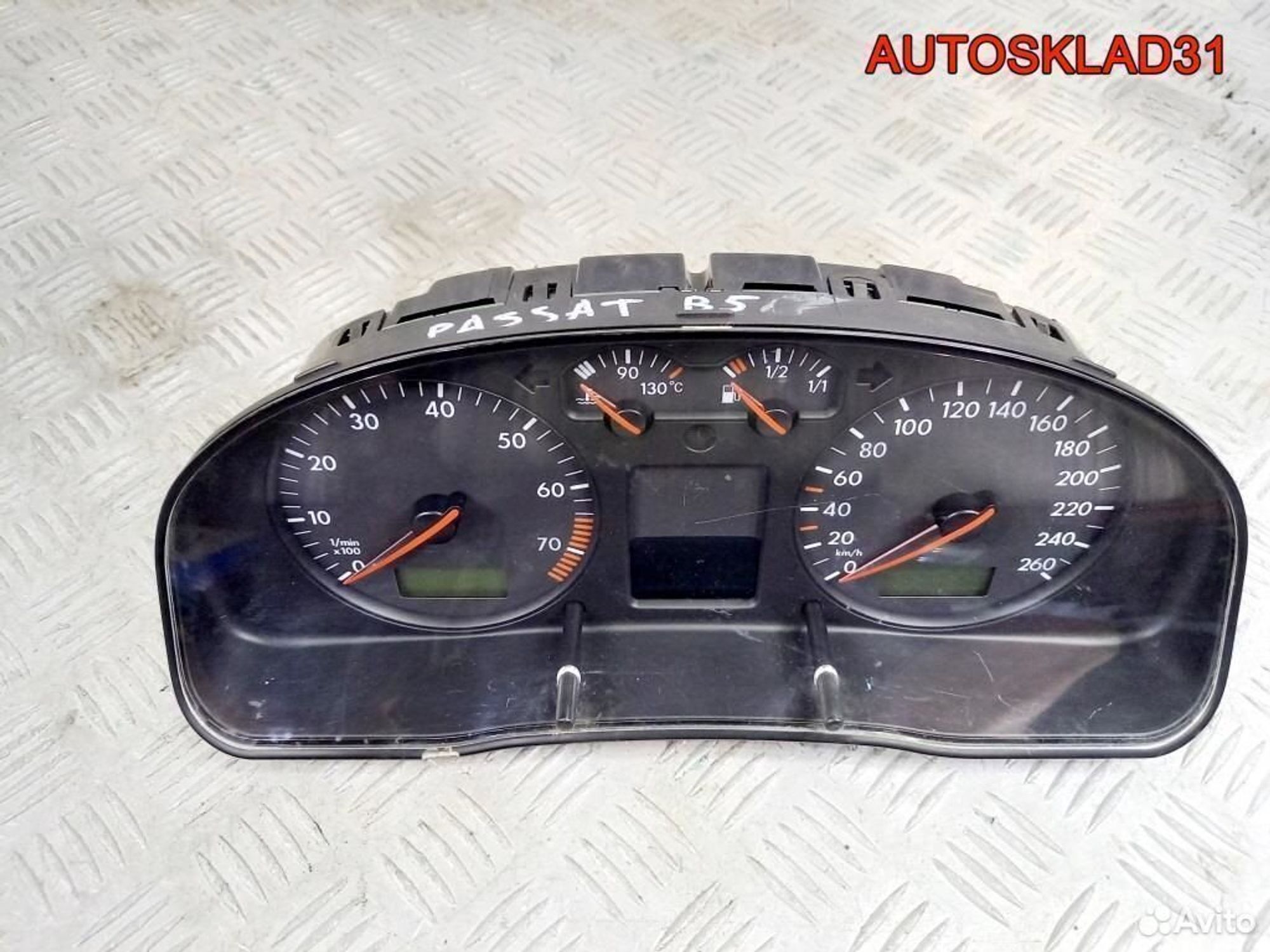 Панель приборов Volkswagen Passat B5 3B0920822X, 3600 рублей, Дубовое