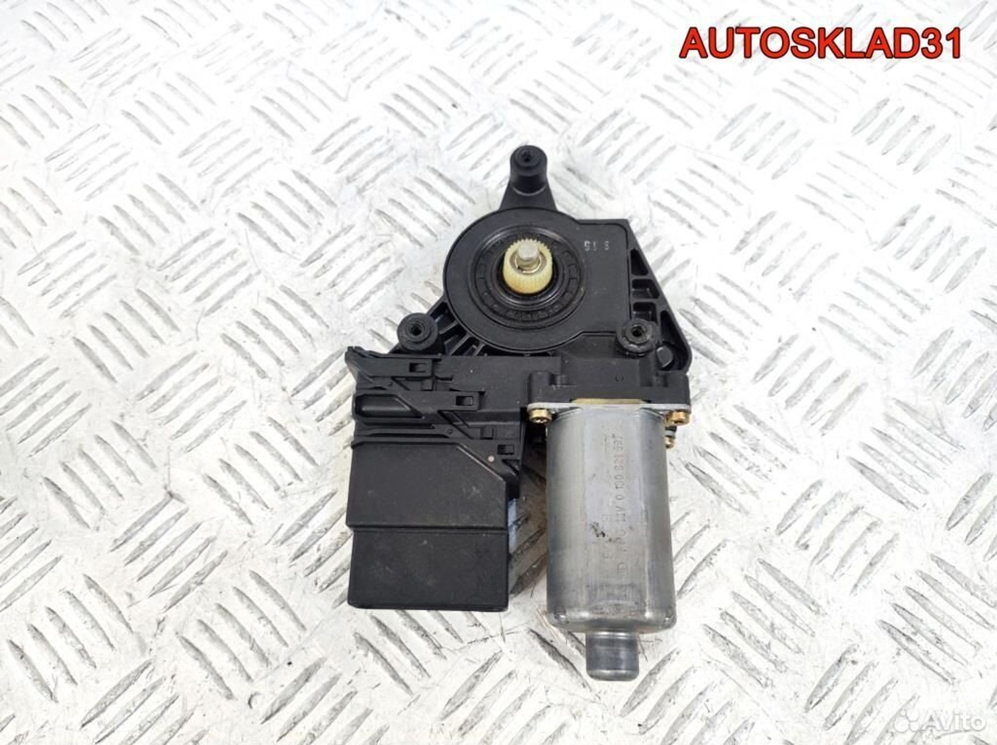 Моторчик стеклоподъёмника VW Passat B5 3B9839751CD, 800 рублей, Дубовое