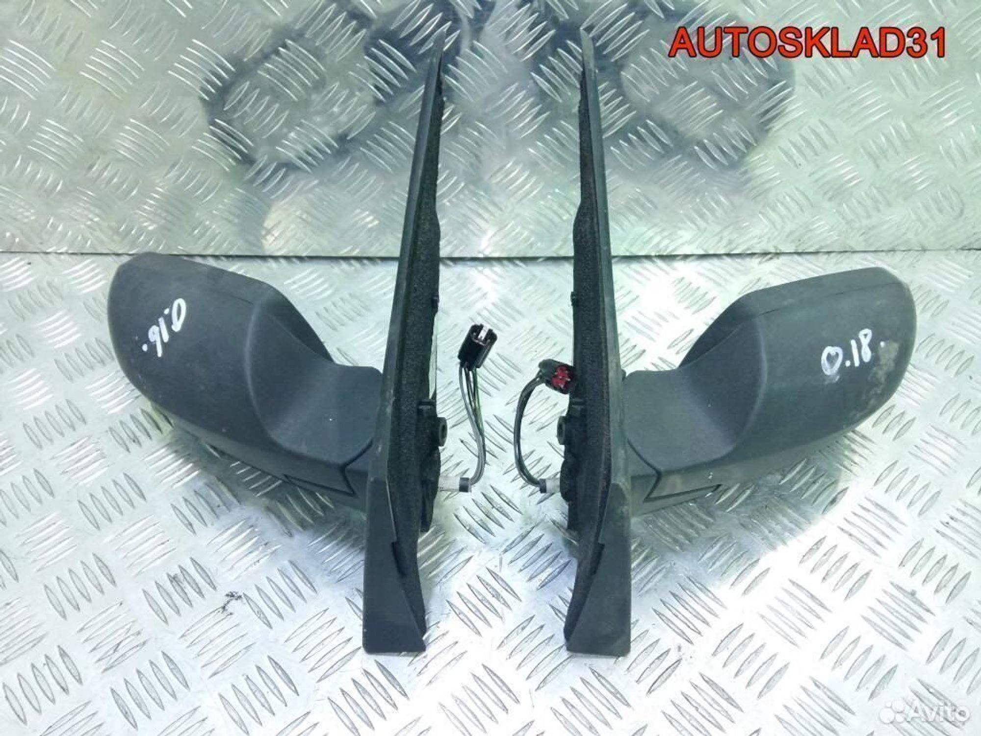 Зеркало электрическое Ford Fusion 1379885, 2100 рублей, Дубовое