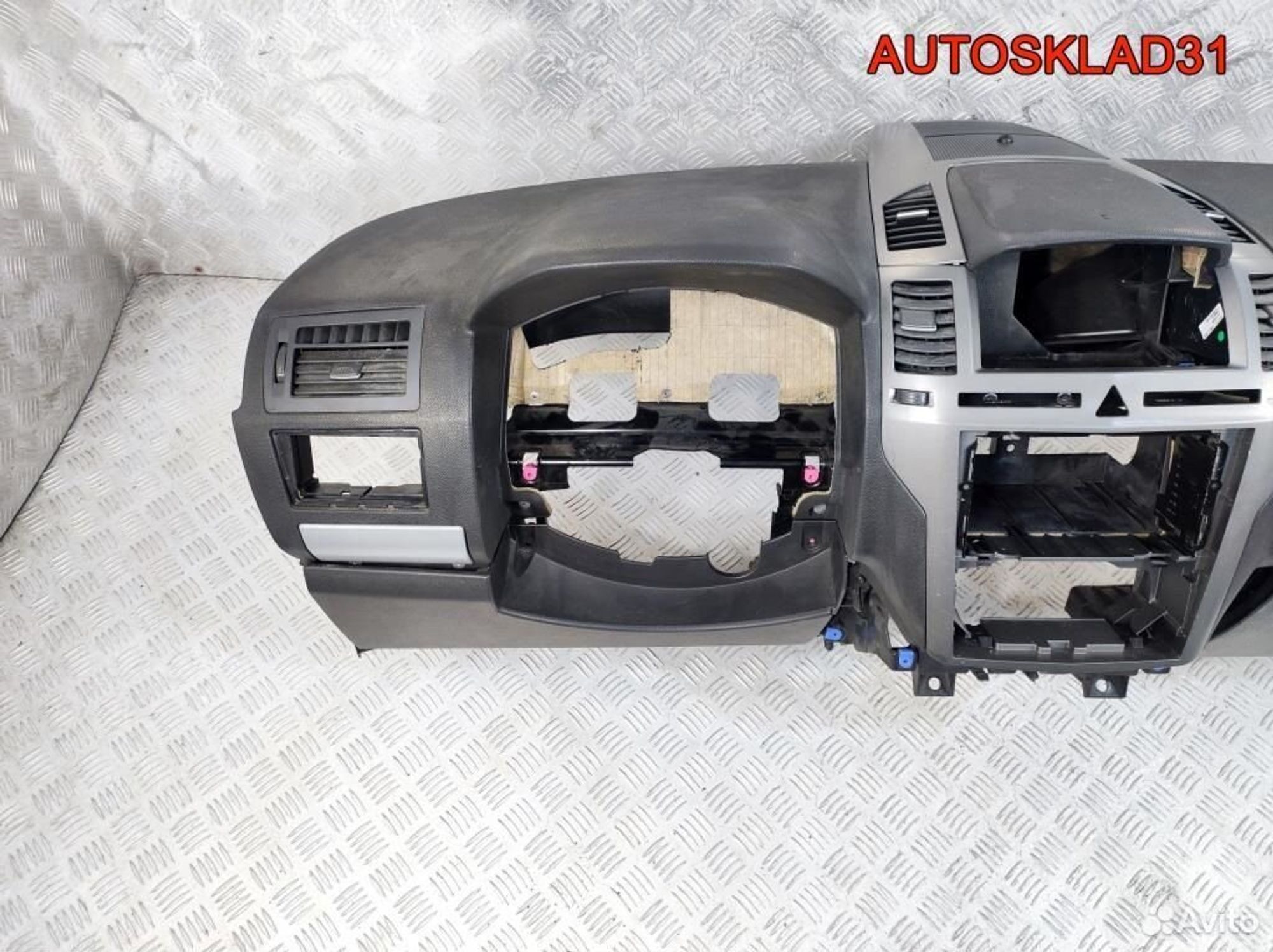 Торпедо Голое Opel Zafira B 13206043, 20700 рублей, Дубовое