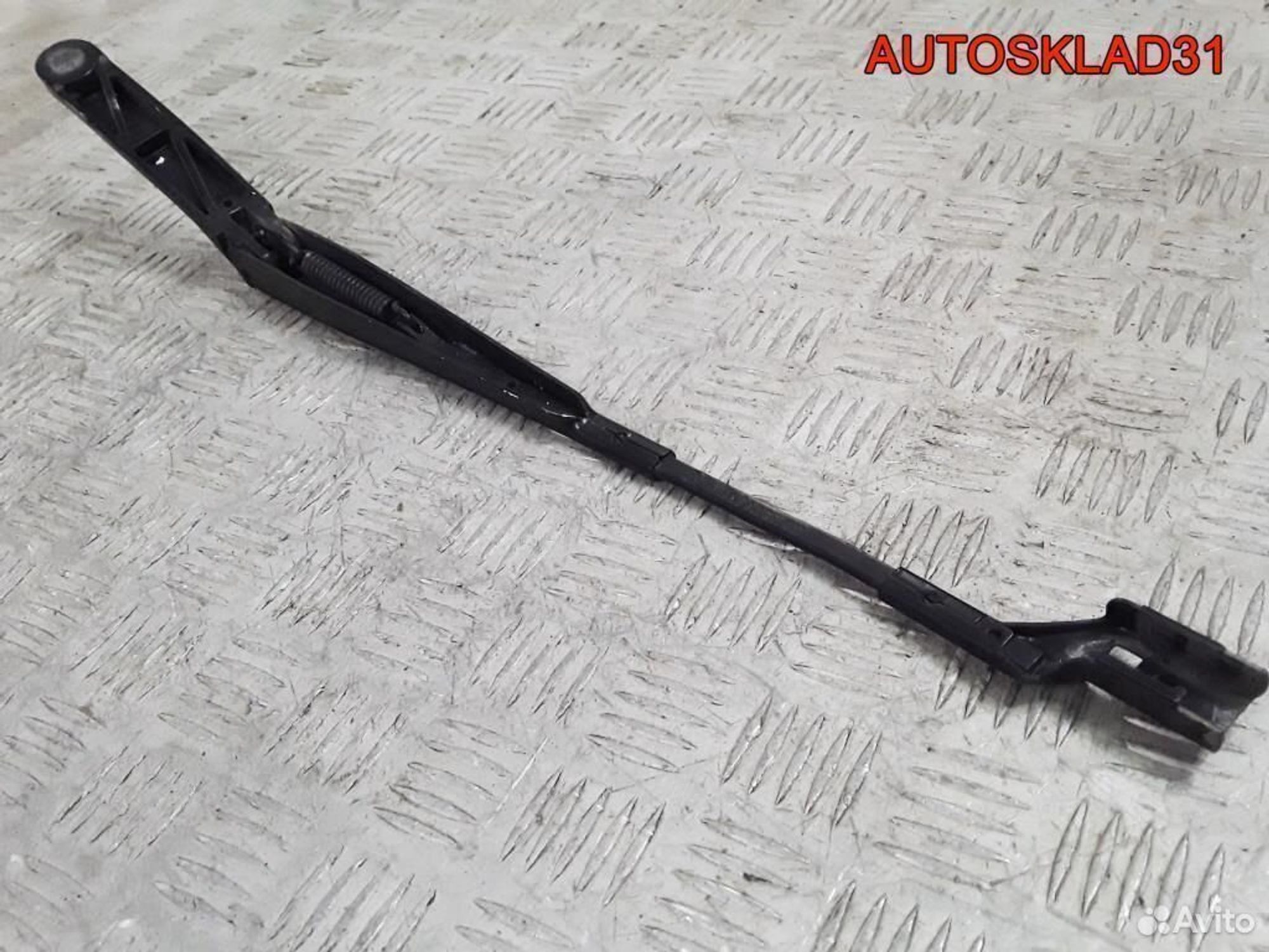 Поводок стеклоочистителя левый VW Golf 5 1Q1955409, 1100 рублей, Дубовое