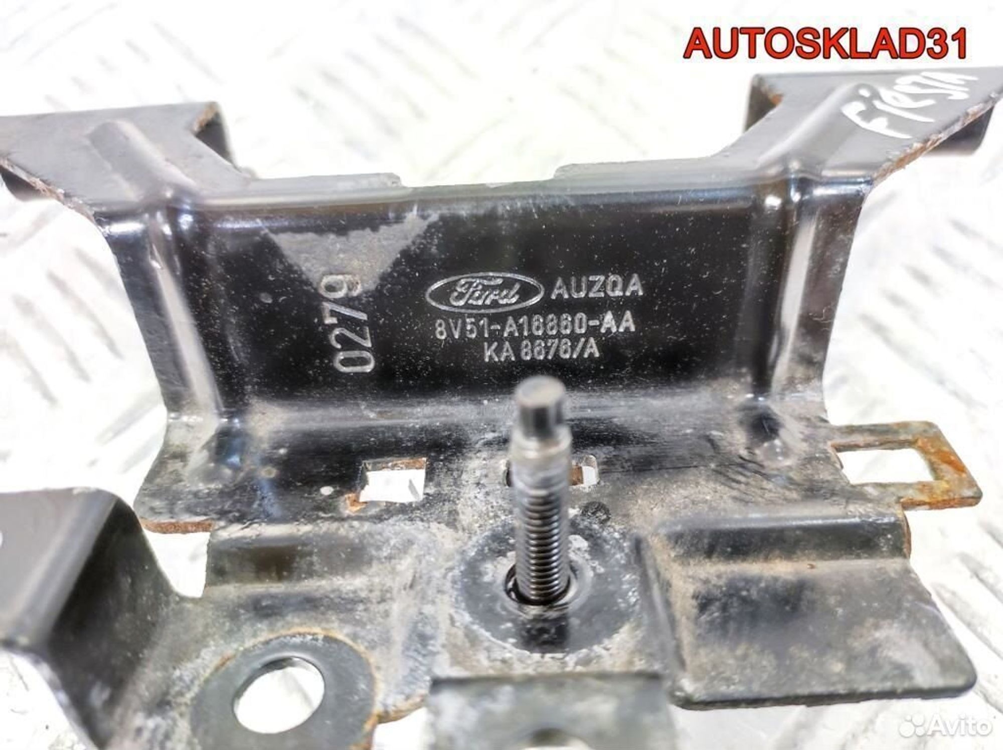 Кронштейн замка капота Ford Fiesta 6 8v51a16860aa, 1100 рублей, Дубовое