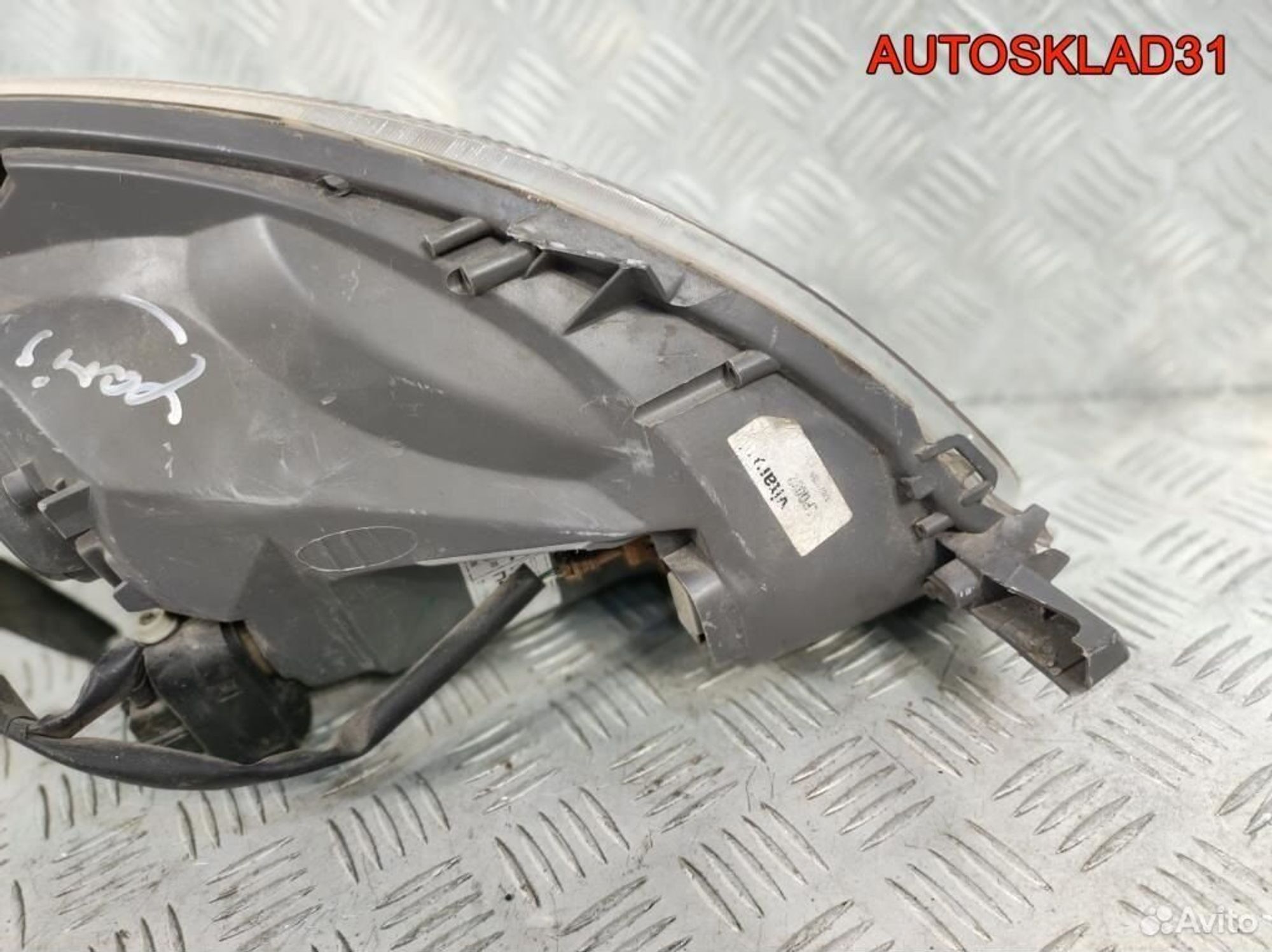 Фара левая Toyota Yaris 811700D080 Рестайлинг, 3200 рублей, Дубовое