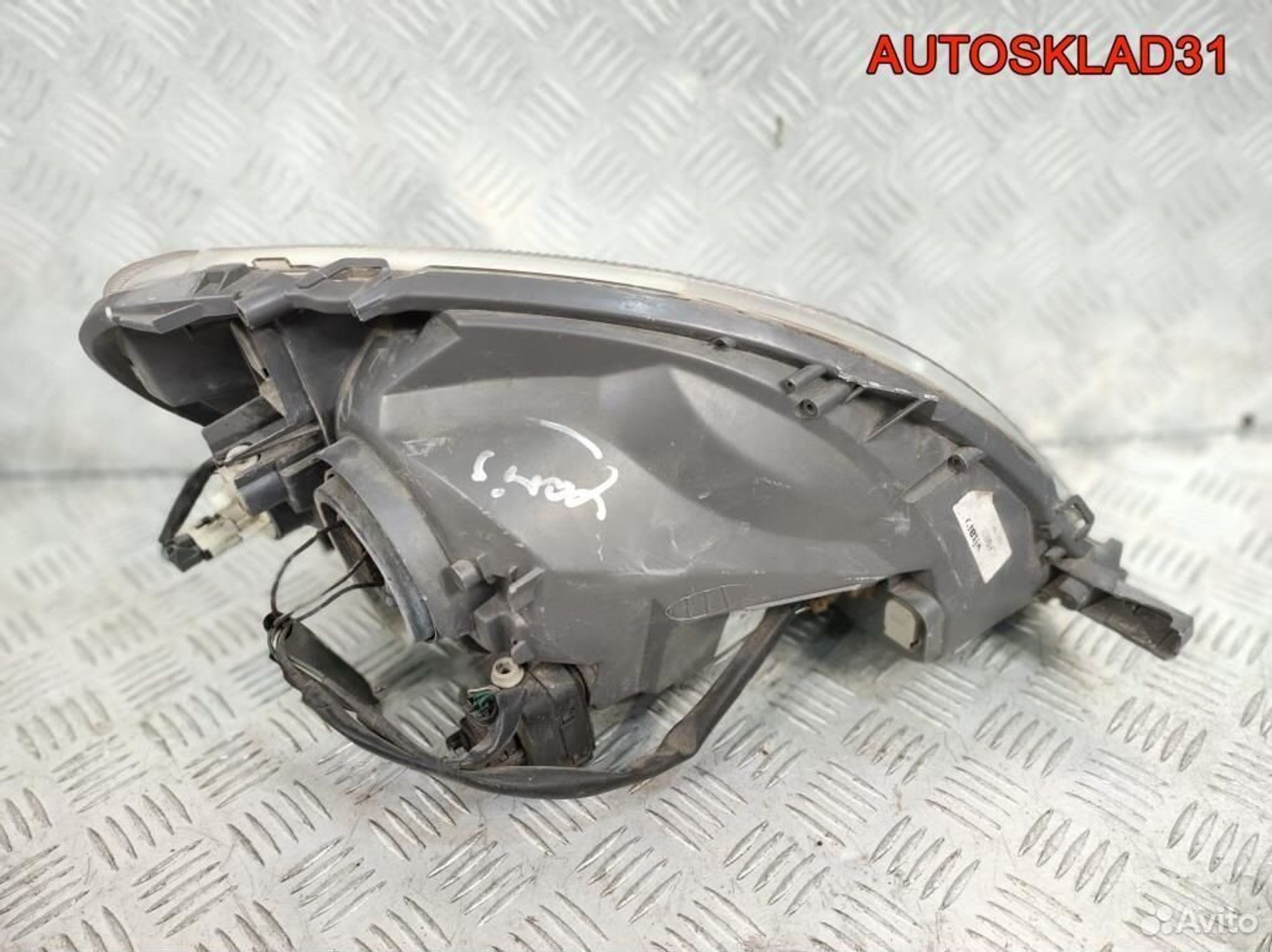 Фара левая Toyota Yaris 811700D080 Рестайлинг, 3200 рублей, Дубовое