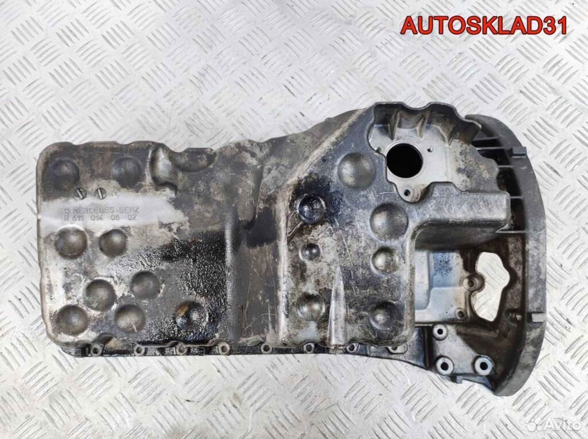 Поддон масляный двигателя Mercedes W203 6110140602, 1700 рублей, Дубовое