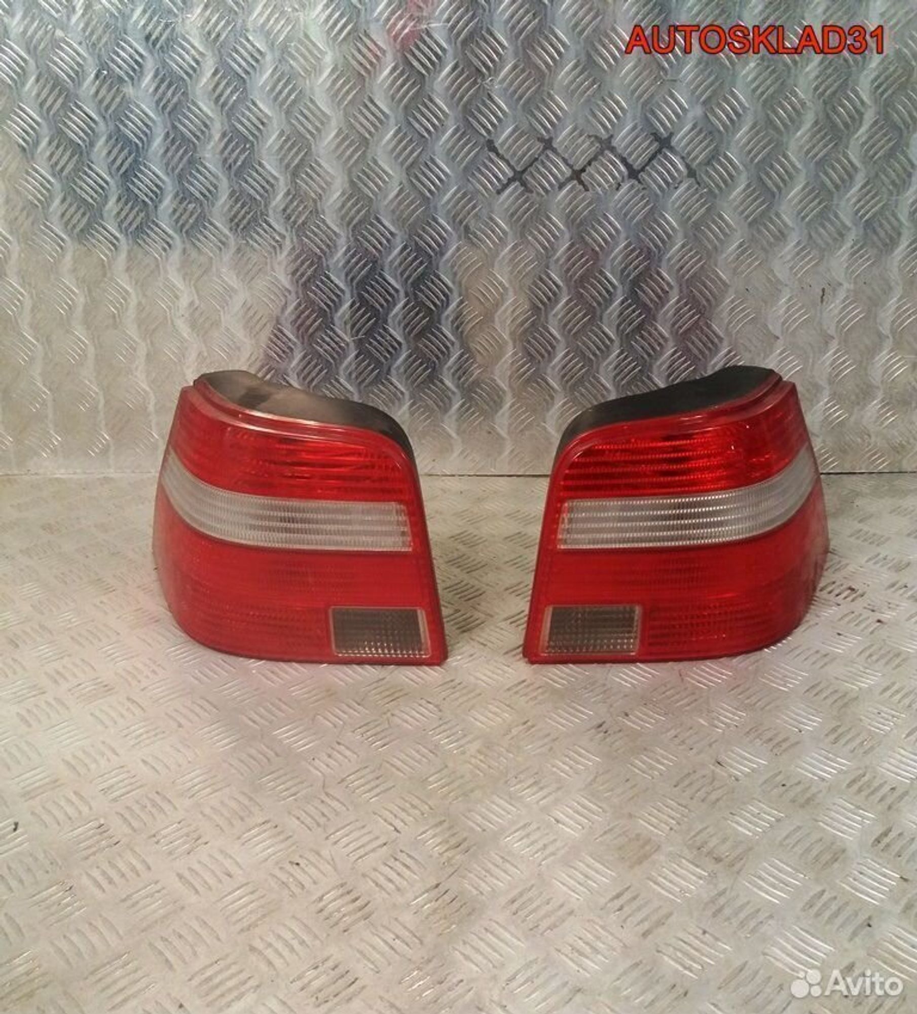 Фонари задние Volkswagen Golf 4 1J6945095B, 4500 рублей, Дубовое