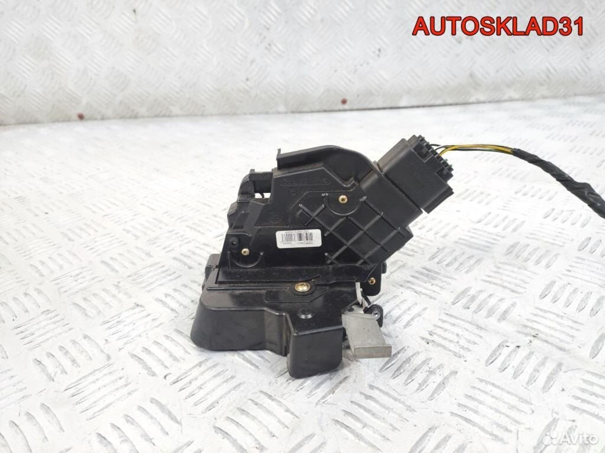 Замок двери задней правой Ford Focus 4M5AA26412BC, 2300 рублей, Дубовое