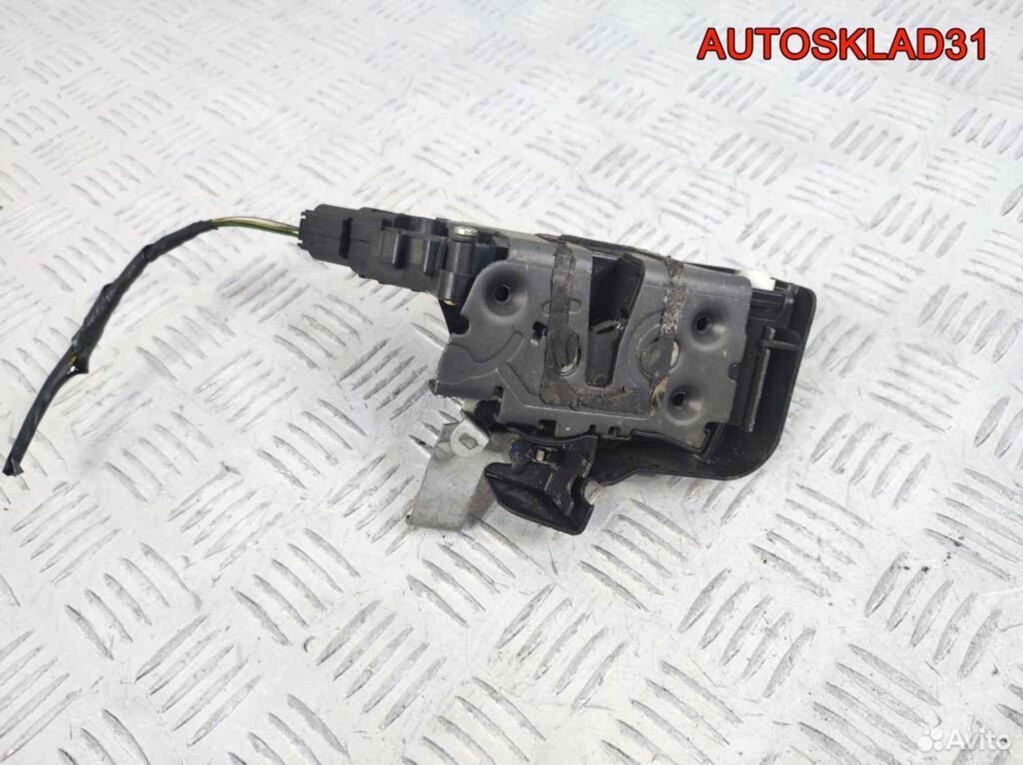 Замок двери задней правой Ford Focus 4M5AA26412BC, 2300 рублей, Дубовое