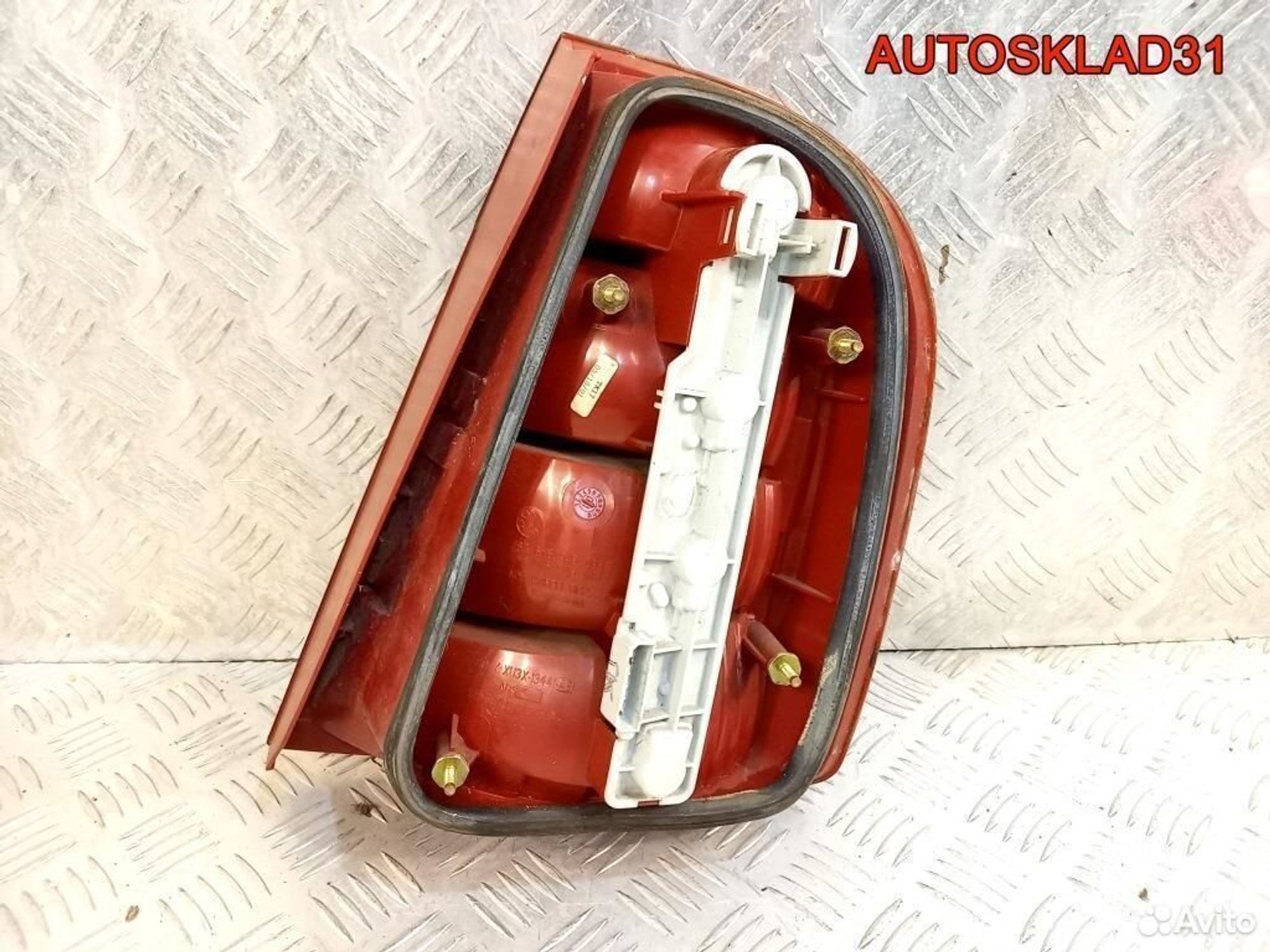 Фонарь задний левый Skoda Fabia 6Y6945095B, 2600 рублей, Дубовое