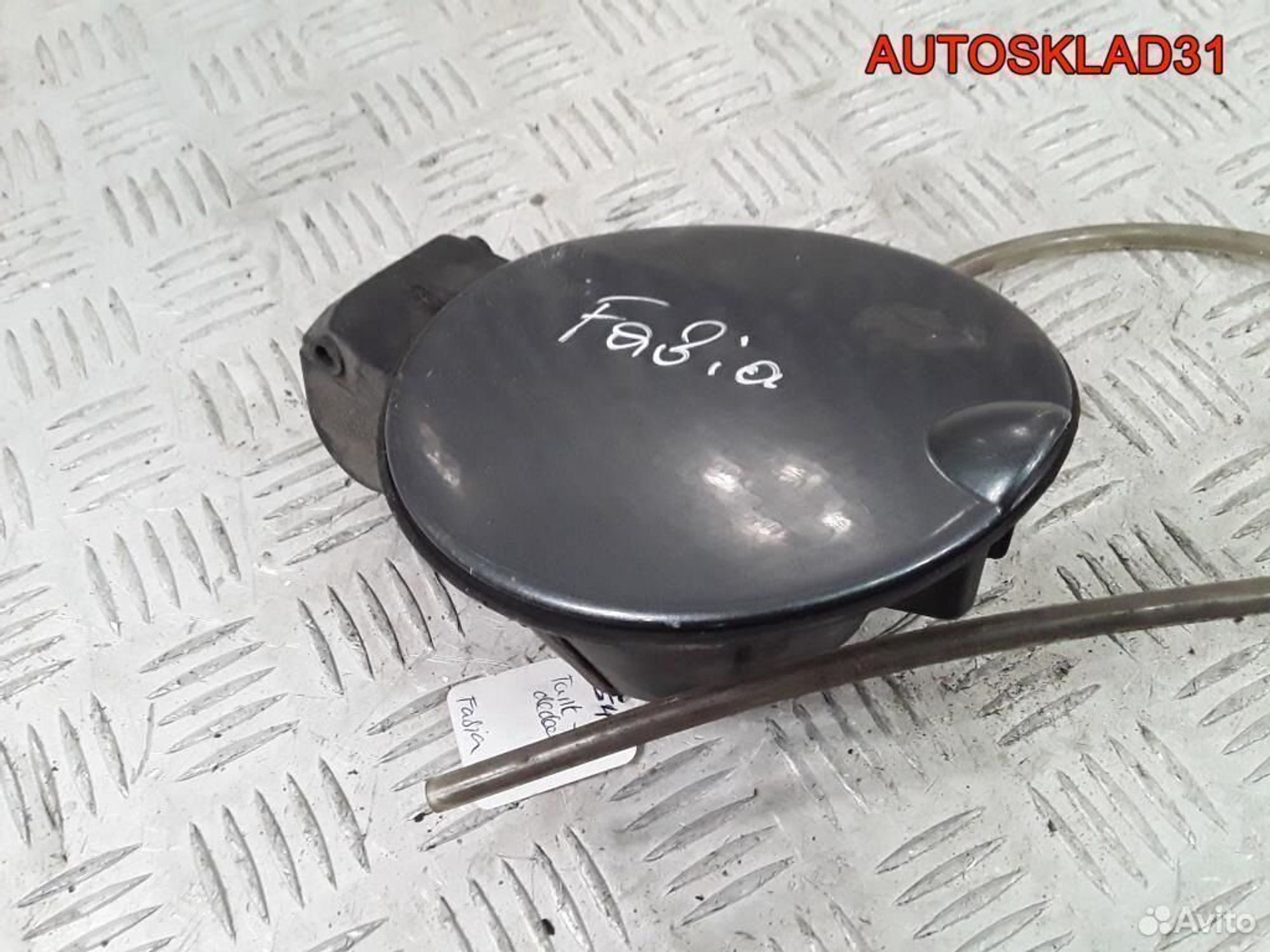 Лючок бензобака Skoda Fabia 6Y6809857B, 1100 рублей, Дубовое