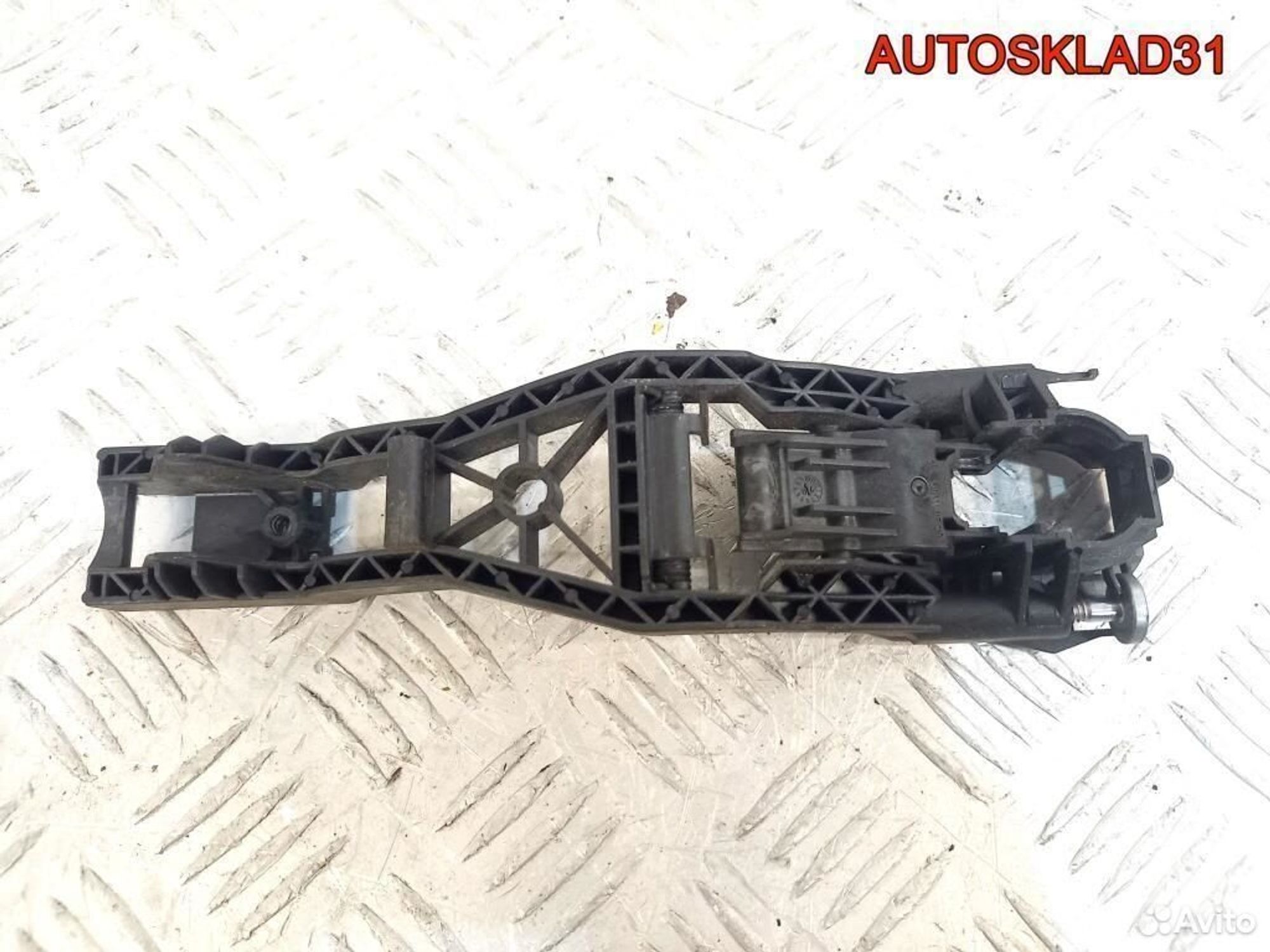 Кронштейн ручки VW Polo 9N 6Q4839885A, 1200 рублей, Дубовое