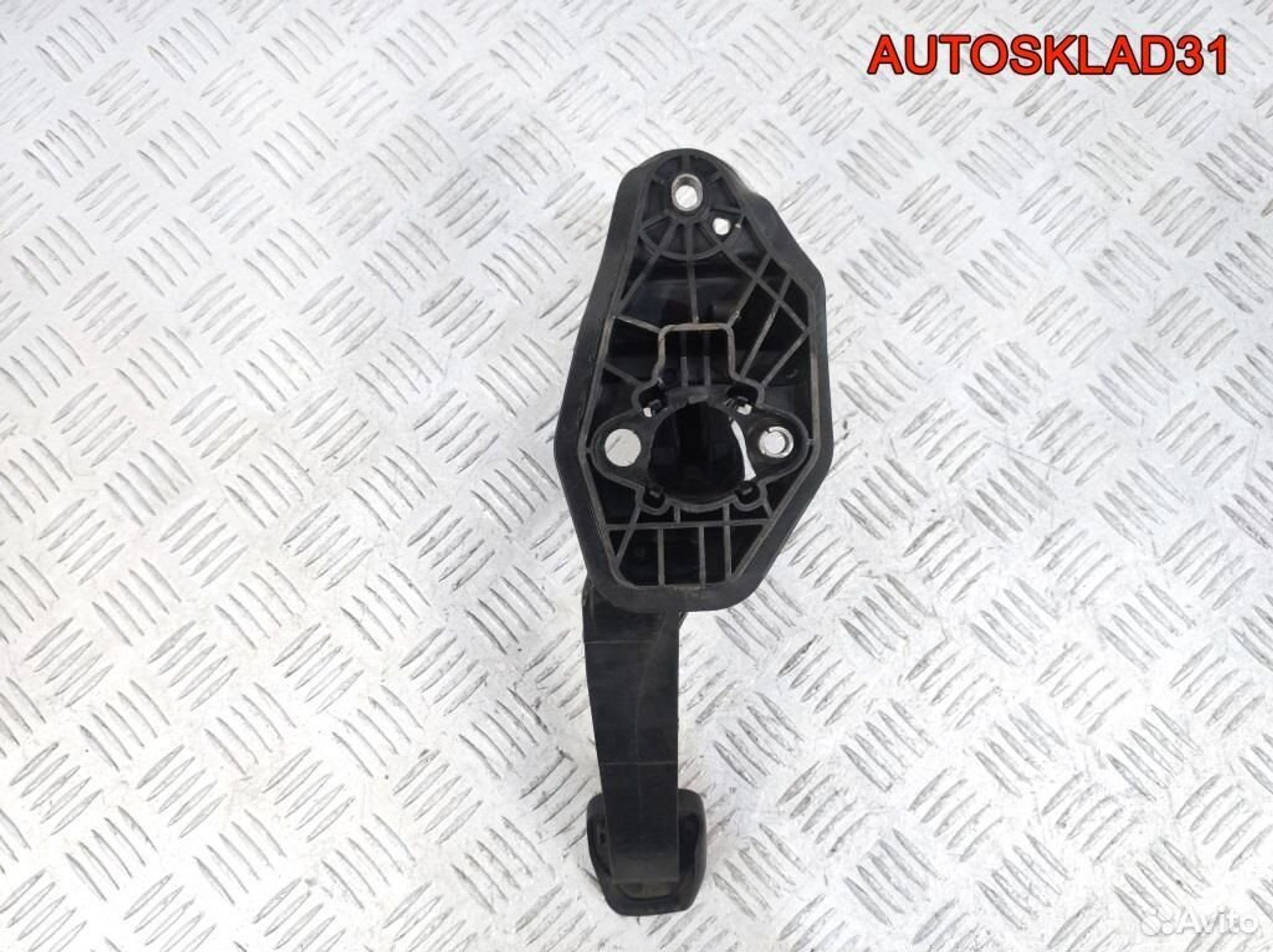 Педаль сцепления Skoda Fabia 6C1721059M, 1100 рублей, Дубовое