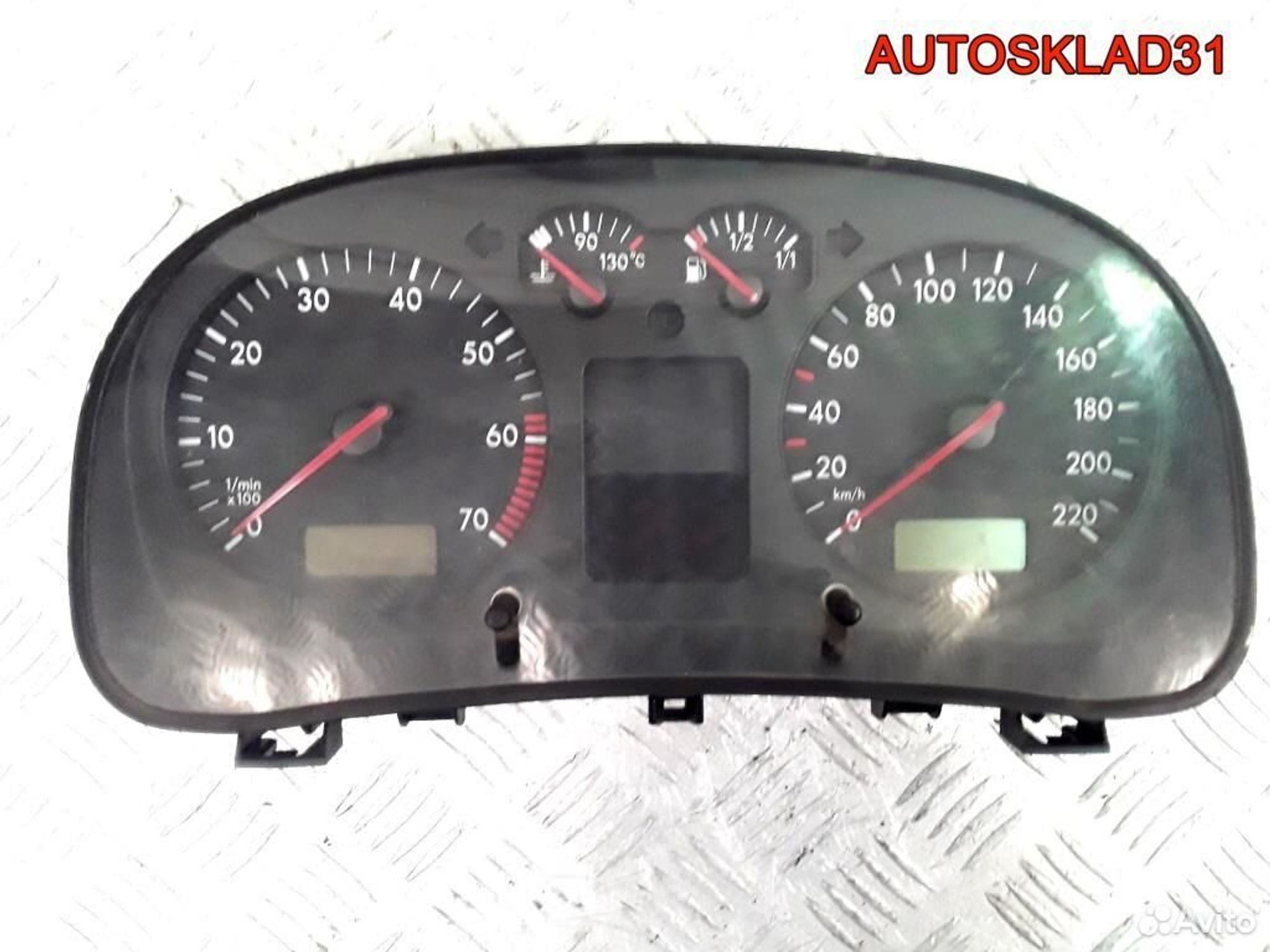 Панель приборов Volkswagen Golf 4 1J0920822, 4900 рублей, Дубовое