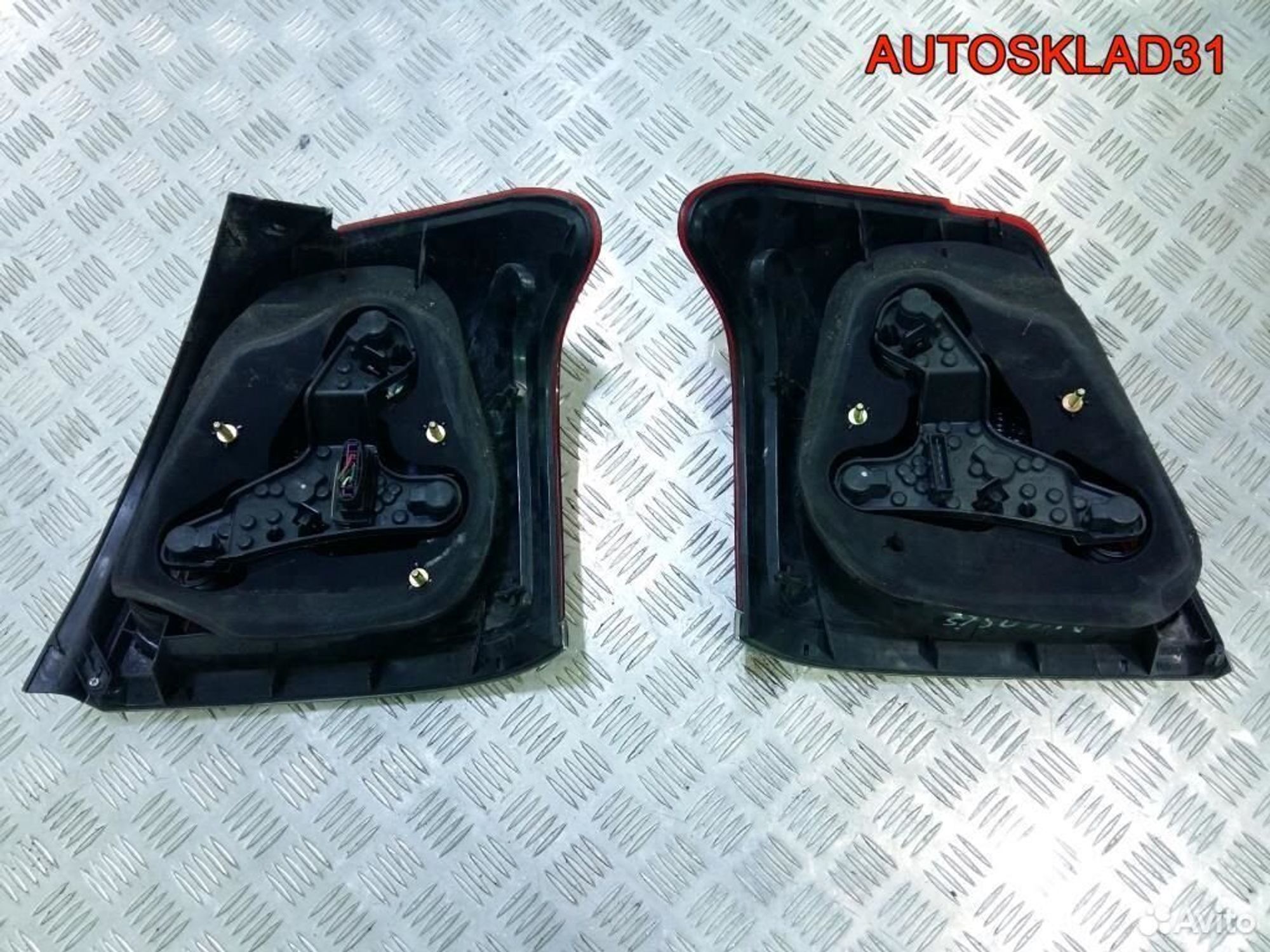 Фонарь задний для Тойота Авенсис Хетчбэк дорест, 1700 рублей, Дубовое