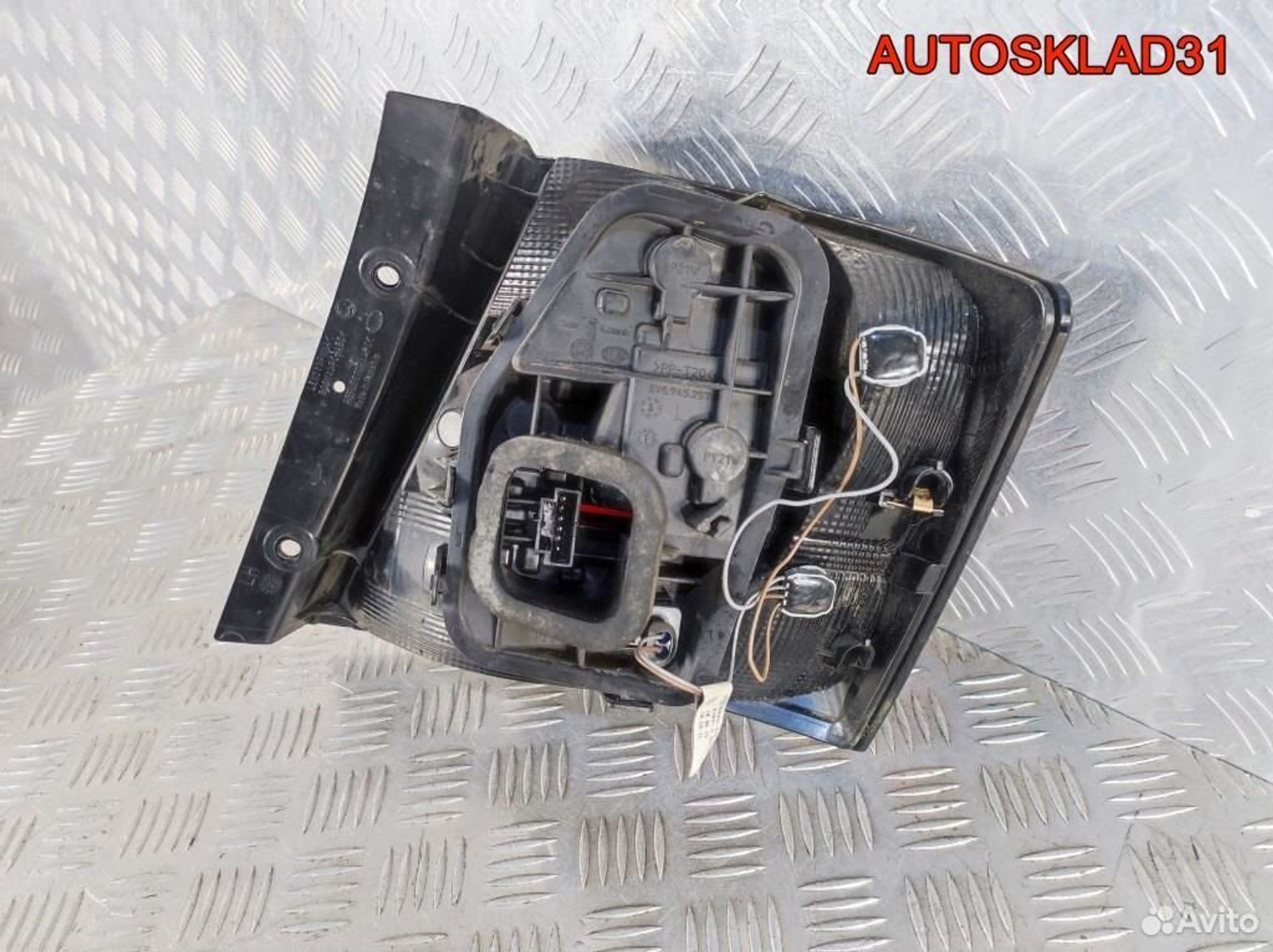 Фонарь задний левый Skoda Fabia 3 6V6945095, 8700 рублей, Дубовое