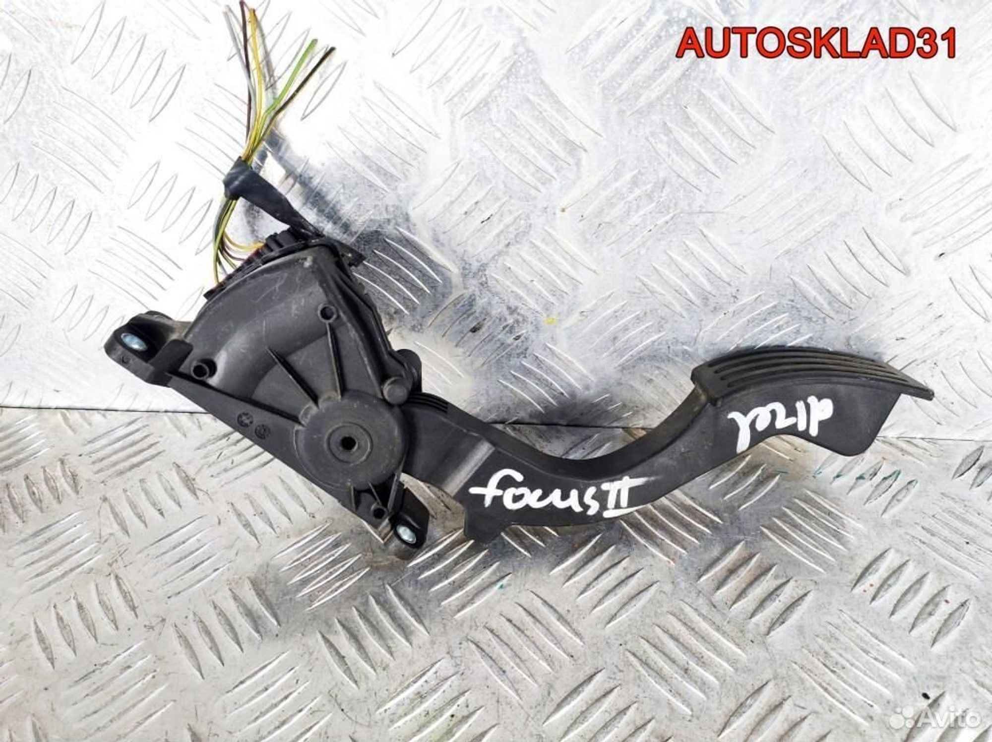 Педаль газа Ford Focus 2 4M519F836AH Дизель, 1700 рублей, Дубовое