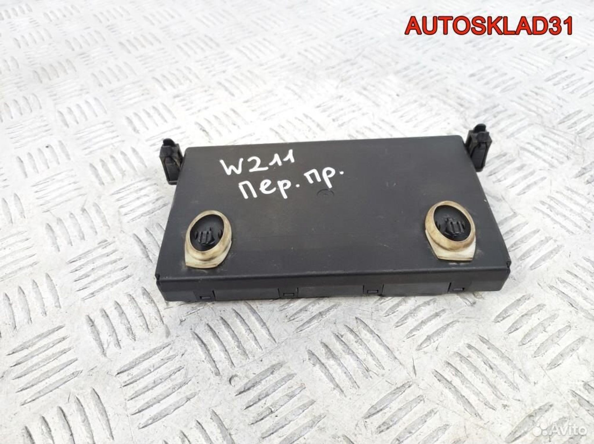 Блок комфорта п/п двери Mercedes W211 A2118200426, 2100 рублей, Дубовое