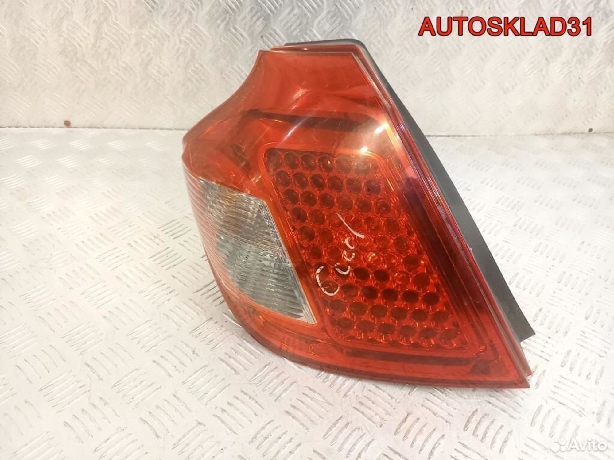 Фонарь задний левый Kia Ceed 924011H050, 8100 рублей, Дубовое