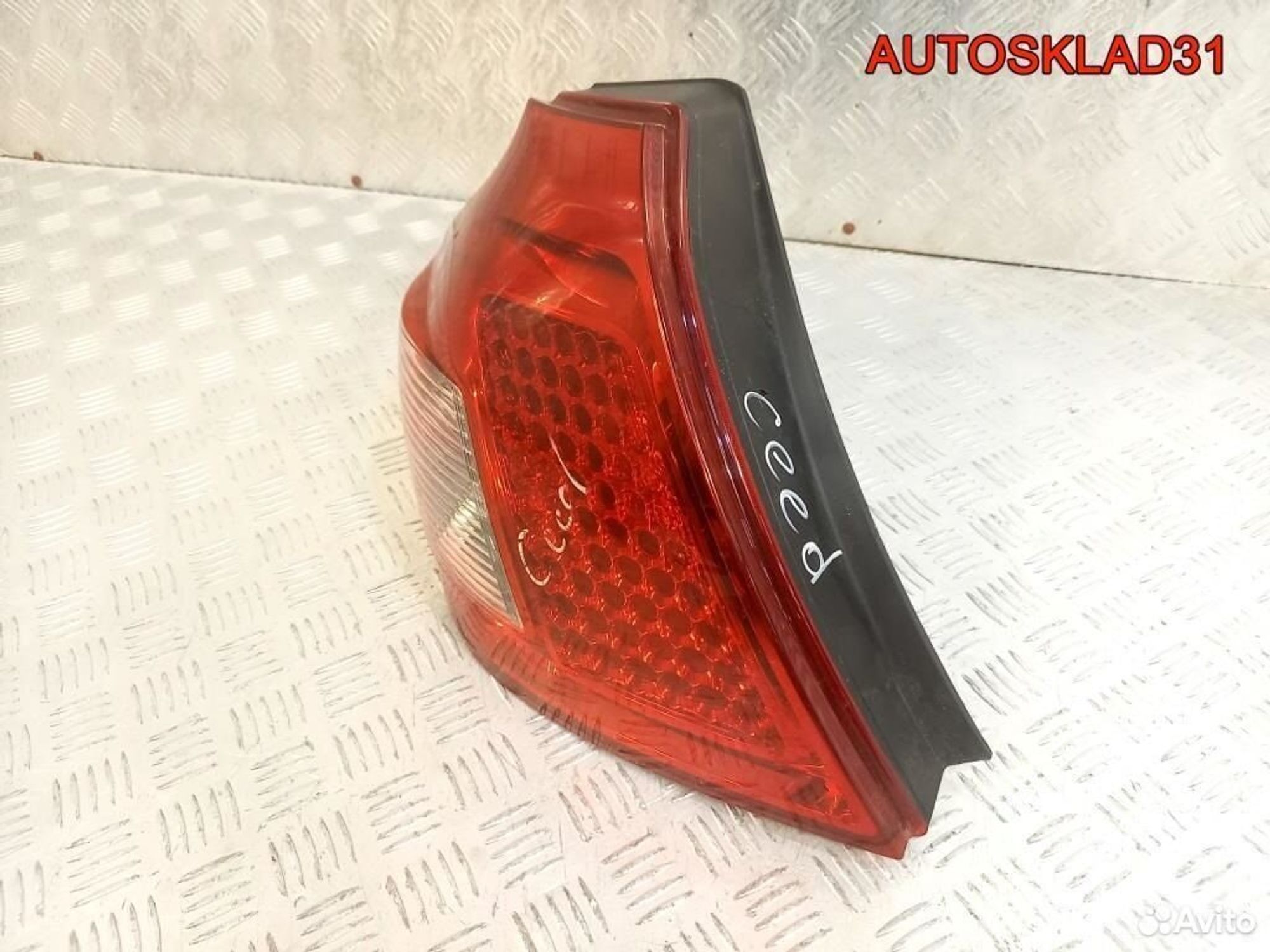 Фонарь задний левый Kia Ceed 924011H050, 8100 рублей, Дубовое