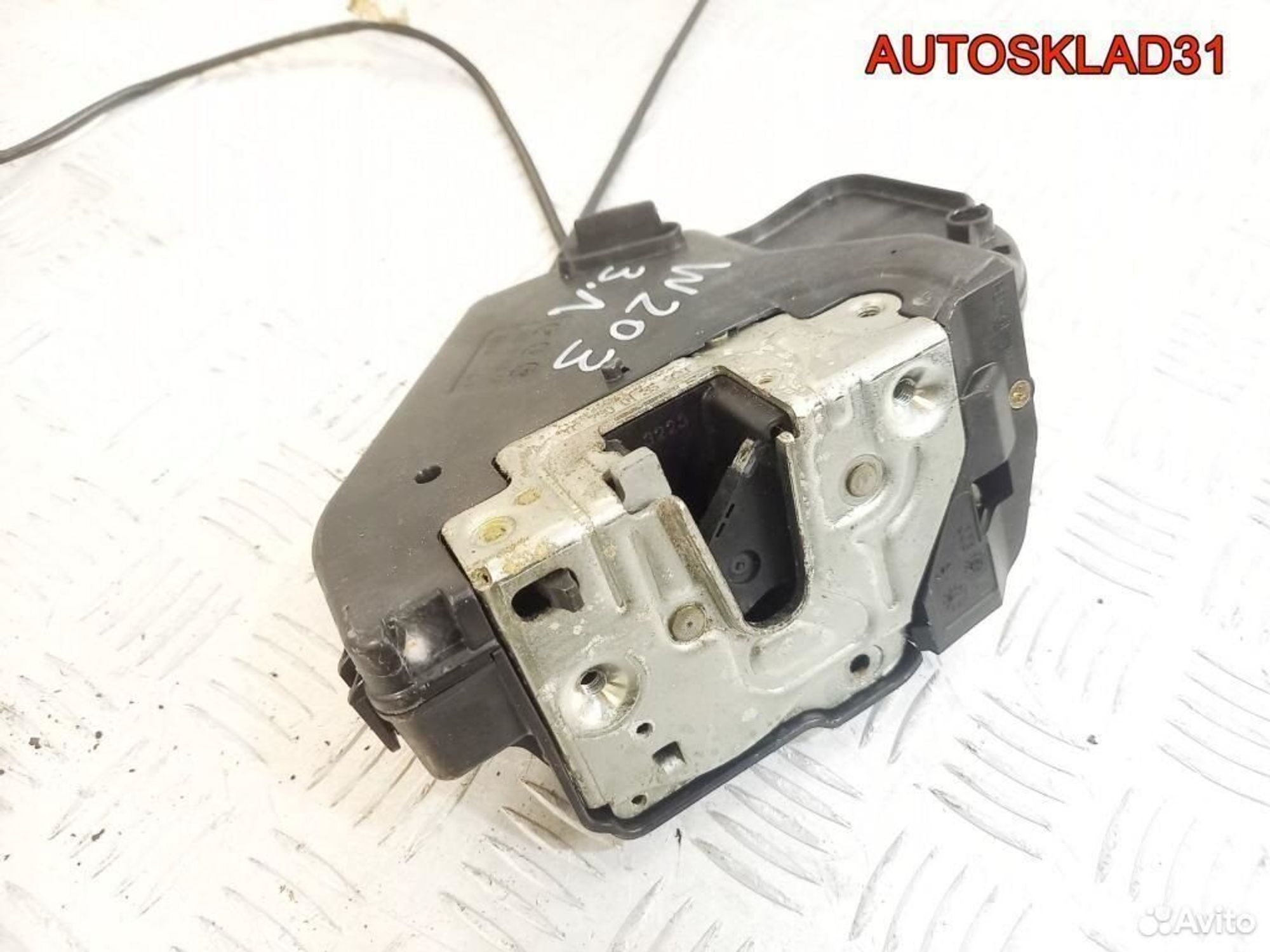 Замок двери задней левой Mercedes W203 2037300135, 2800 рублей, Дубовое