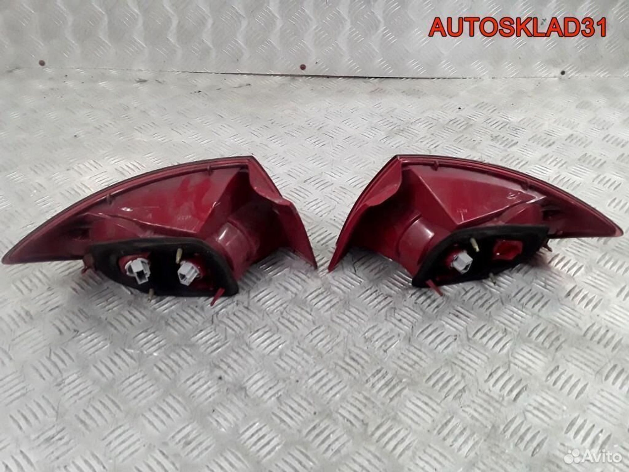 Фонарь задний наружный Mazda 3 BK bn8v51160e Седан, 2500 рублей, Дубовое