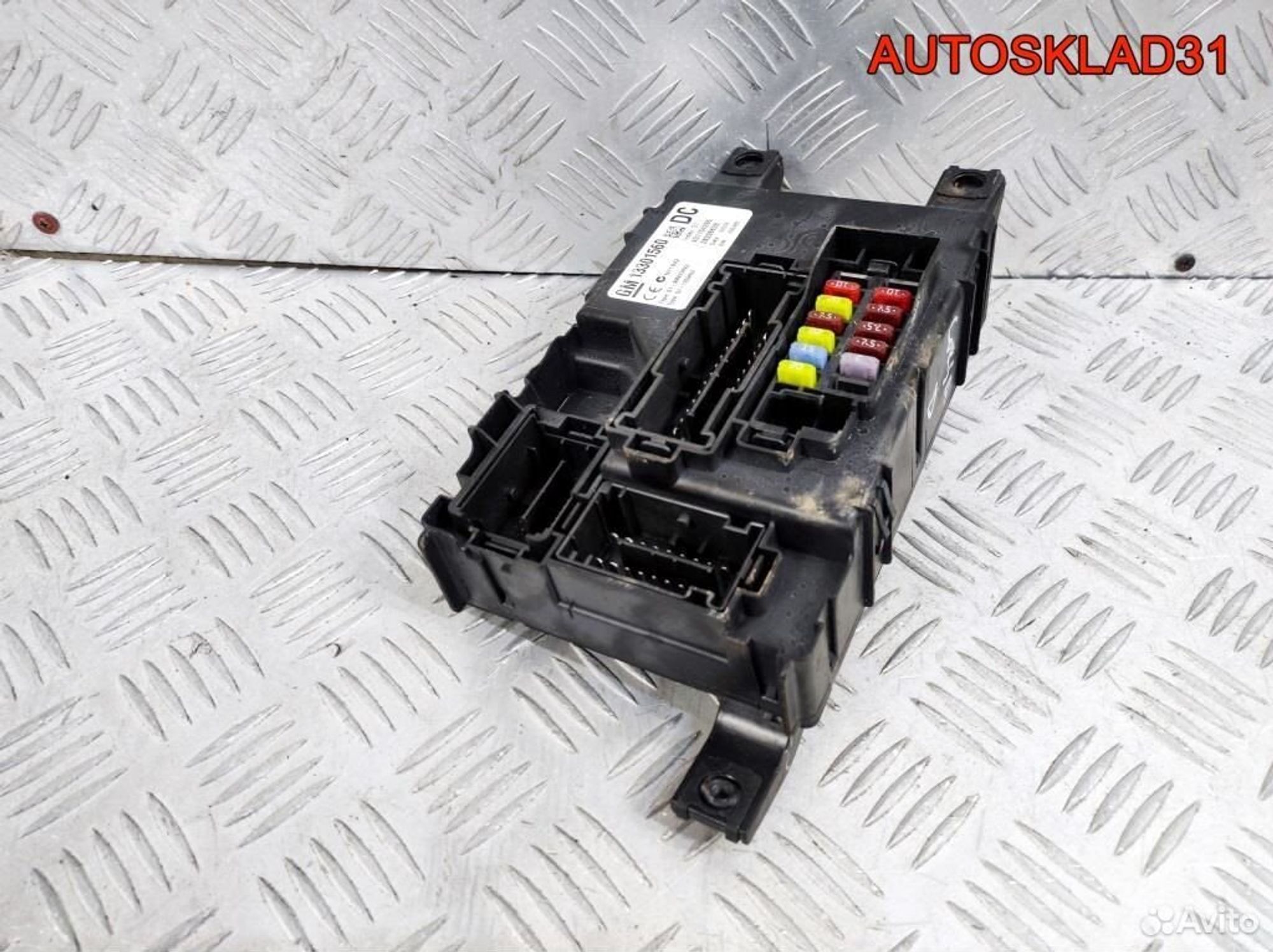 Блок предохранителей салона Opel Corsa D 13301560, 2100 рублей, Дубовое