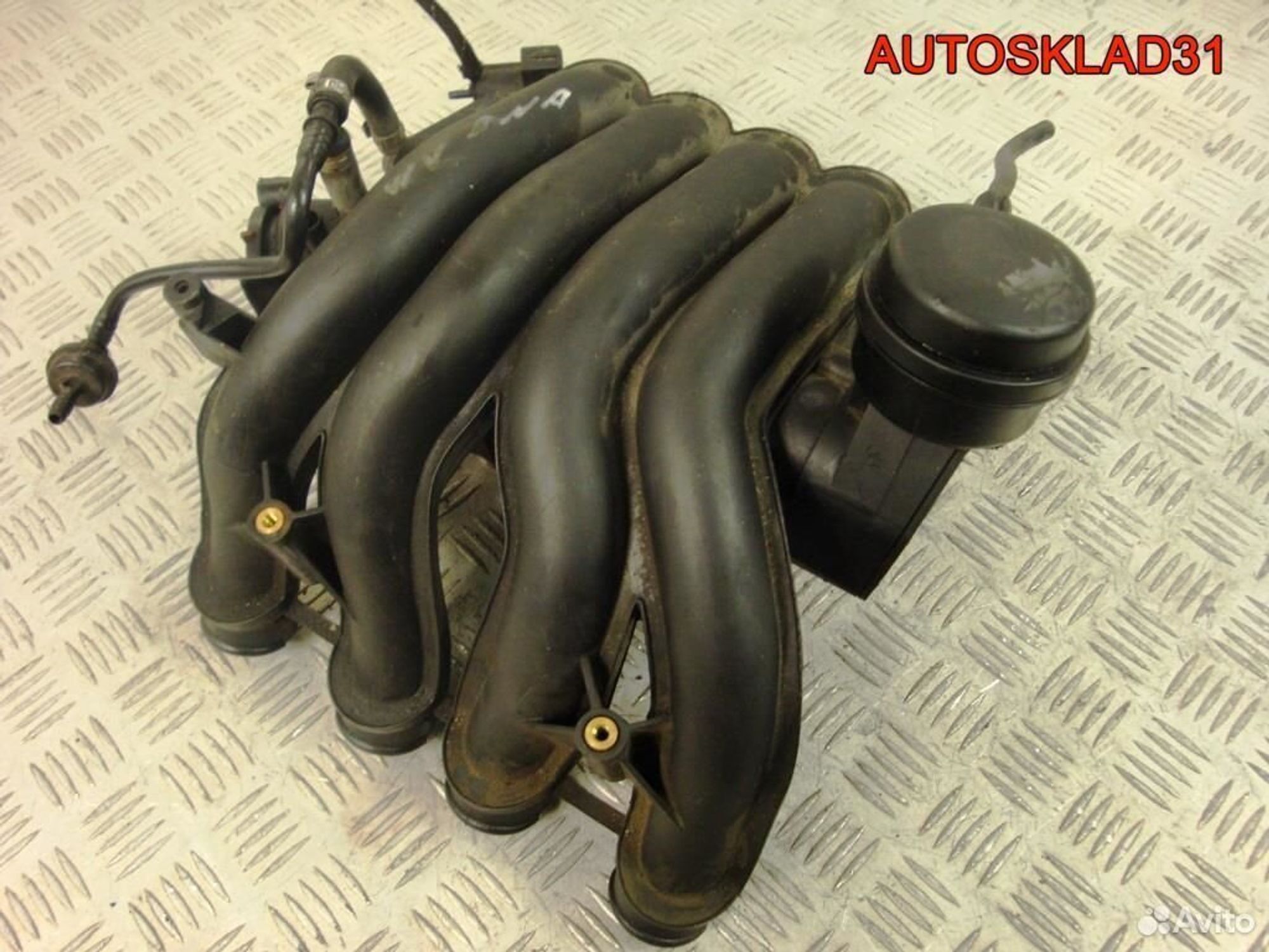 Коллектор впускной Ауди А4 Б5 1,6 ANA 06b133210ad, 1000 рублей, Дубовое