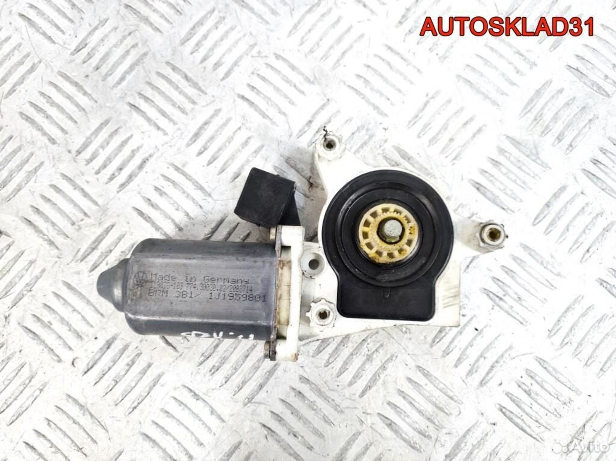 Моторчик стеклоподъёмника VW Passat B5 3B4837751A, 1400 рублей, Дубовое