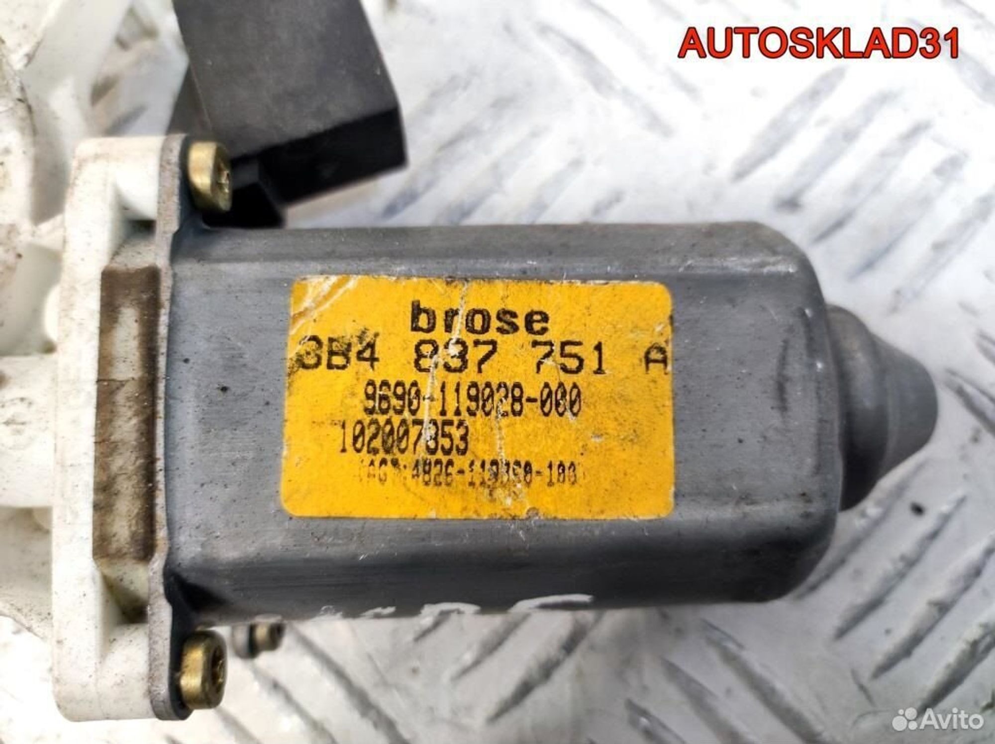 Моторчик стеклоподъёмника VW Passat B5 3B4837751A, 1400 рублей, Дубовое