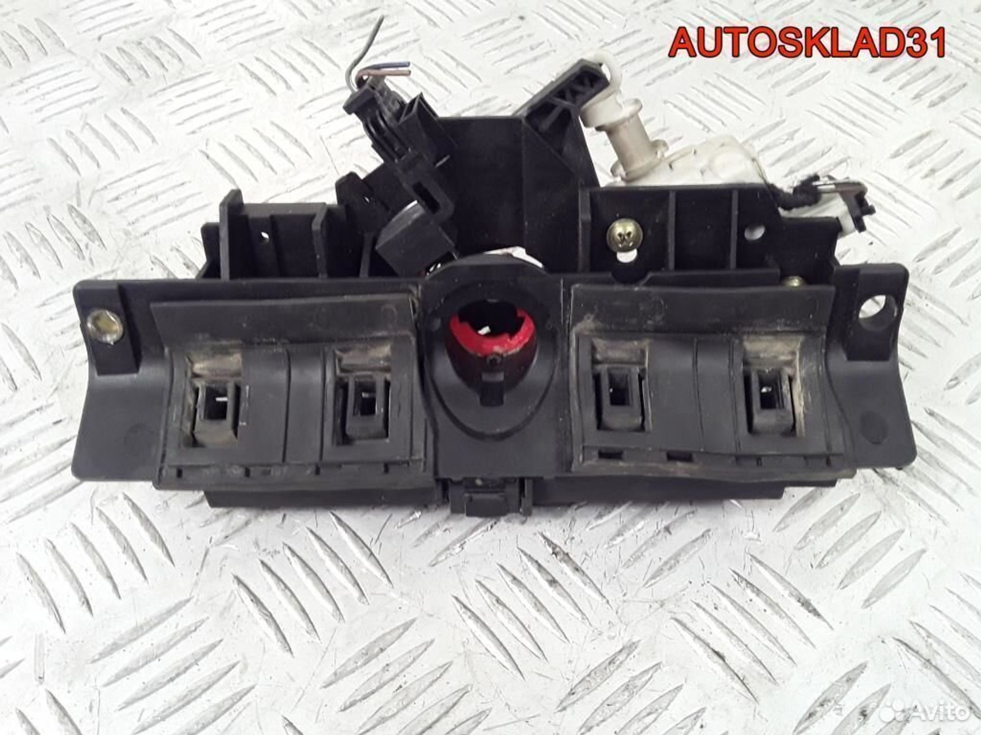 Ручка открывания багажника Audi A6 C5 4B0827565H, 1100 рублей, Дубовое