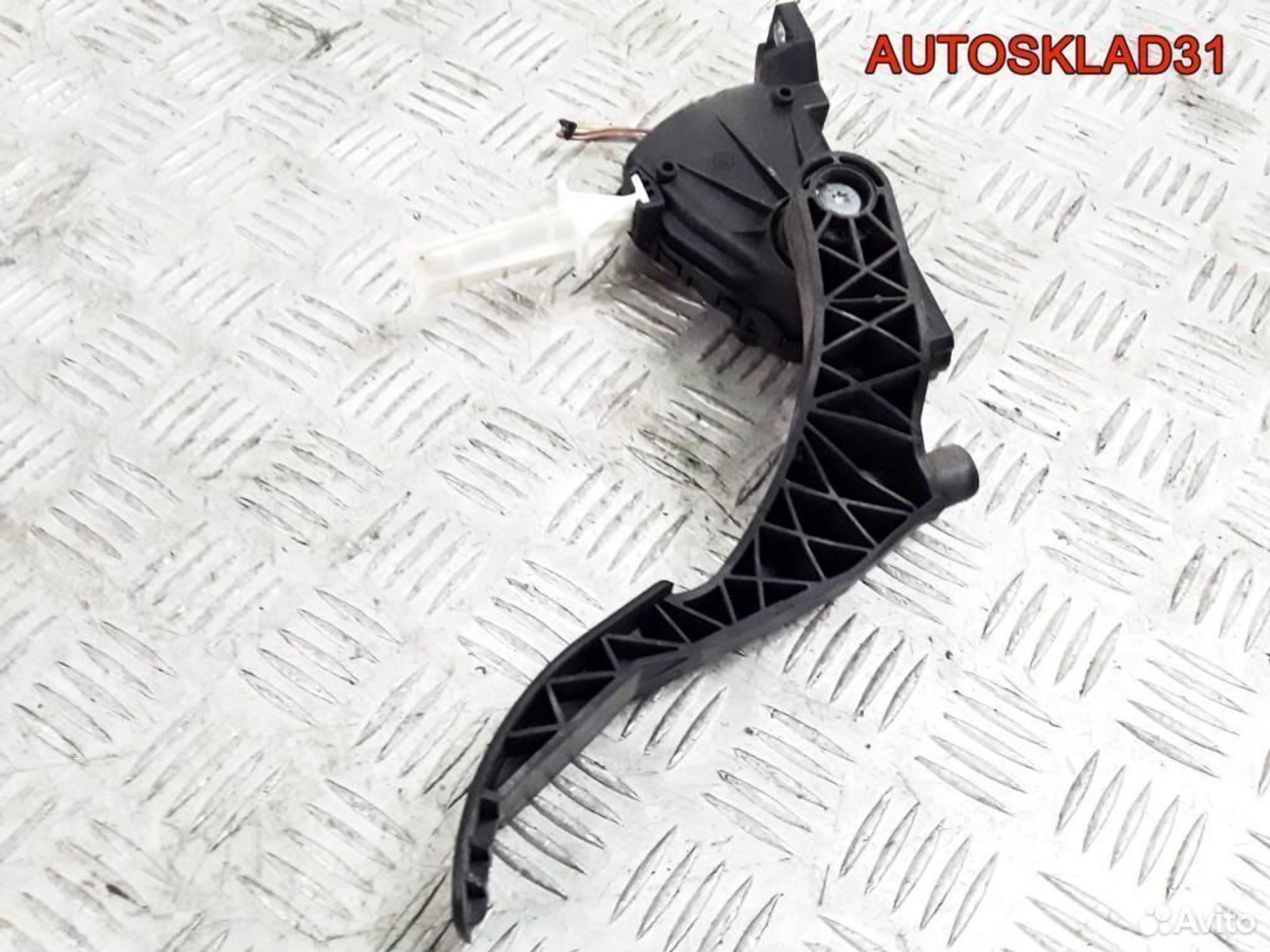 Педаль газа Volkswagen Golf 4 1J1721503J Бензин, 1700 рублей, Дубовое