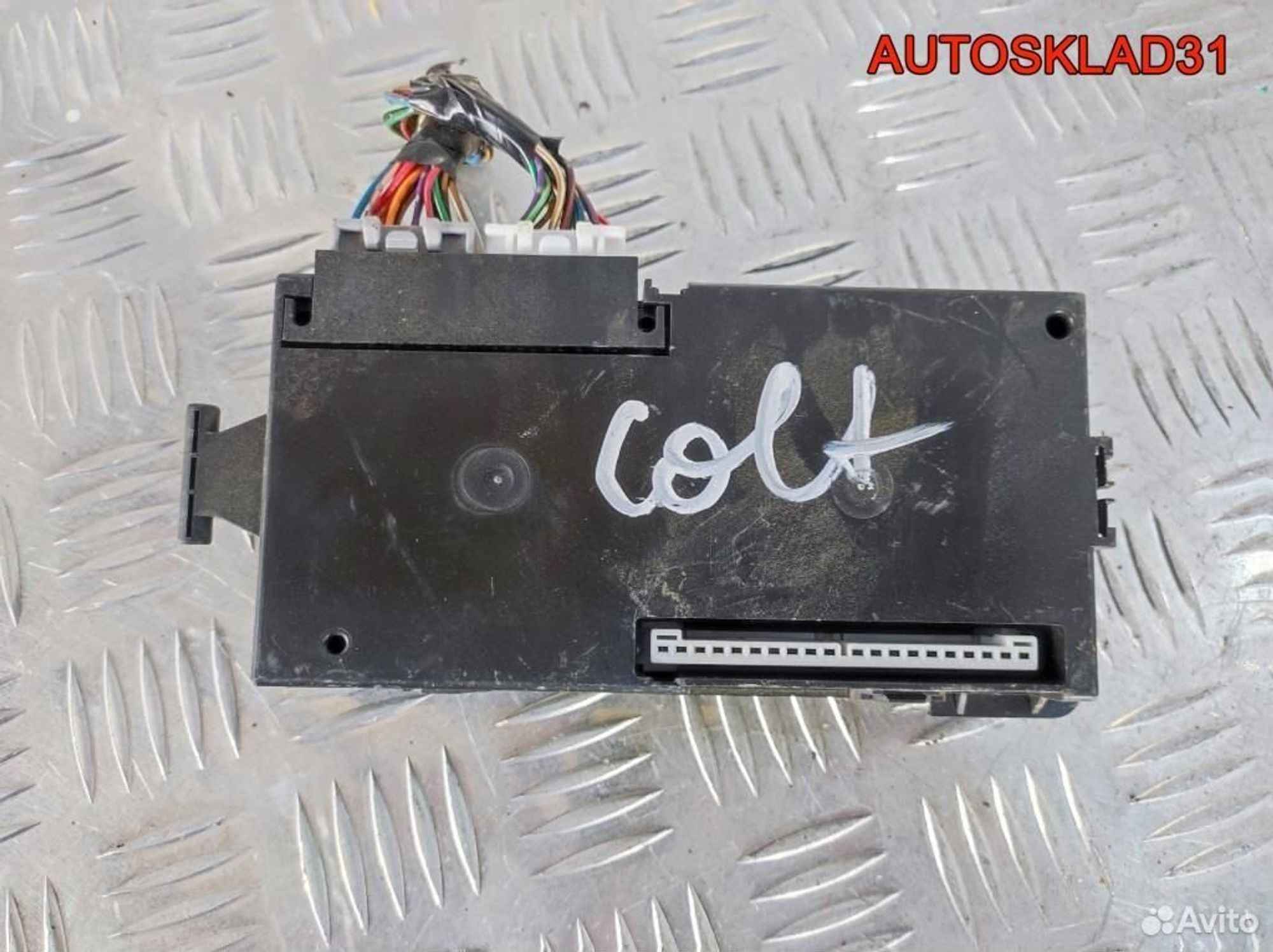 Блок предохранителей Mitsubishi Colt Z3 8637A019, 1700 рублей, Дубовое