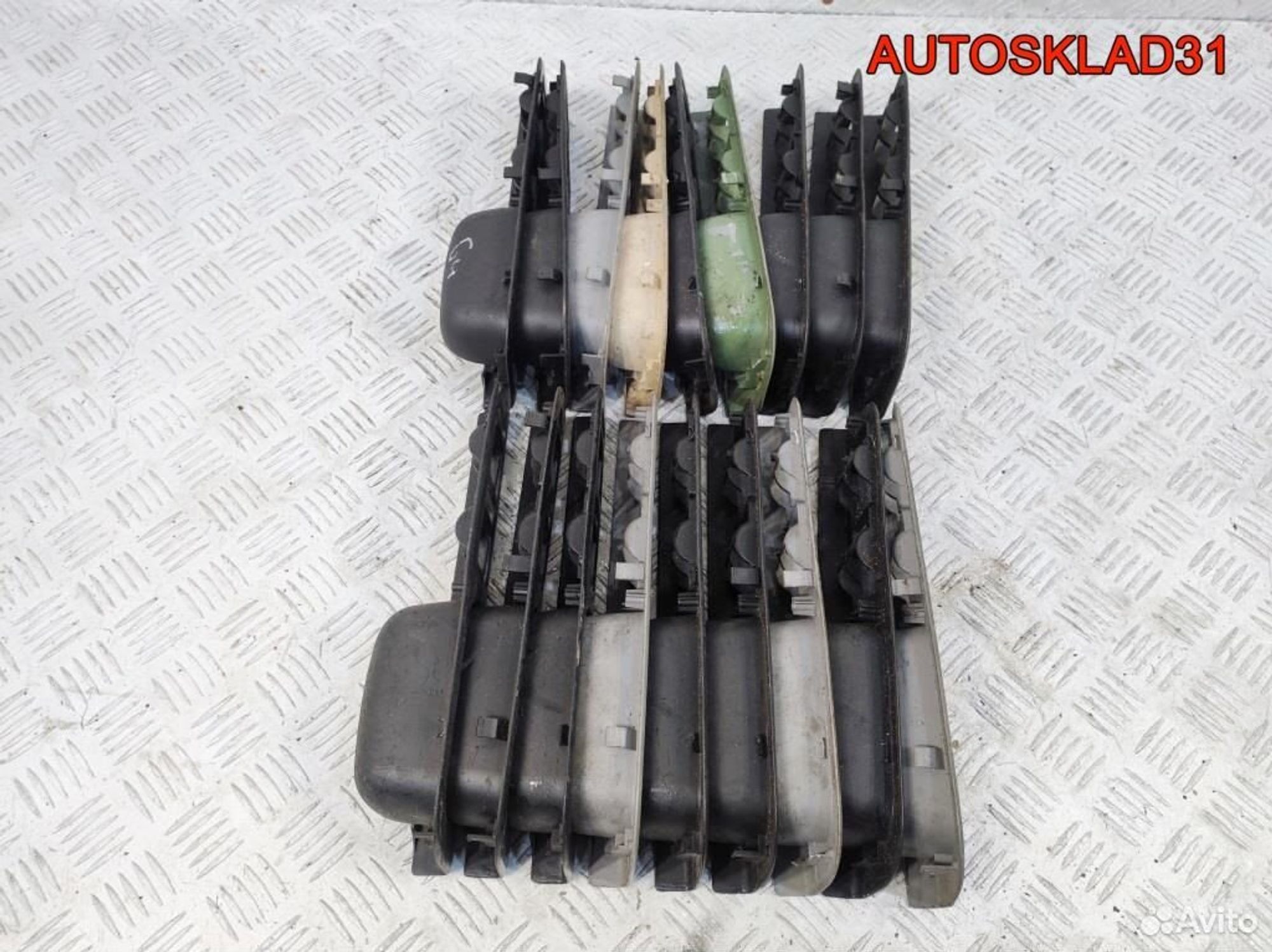 Накладка ручки внутренней VW Passat B5 3B1867171E, 900 рублей, Дубовое