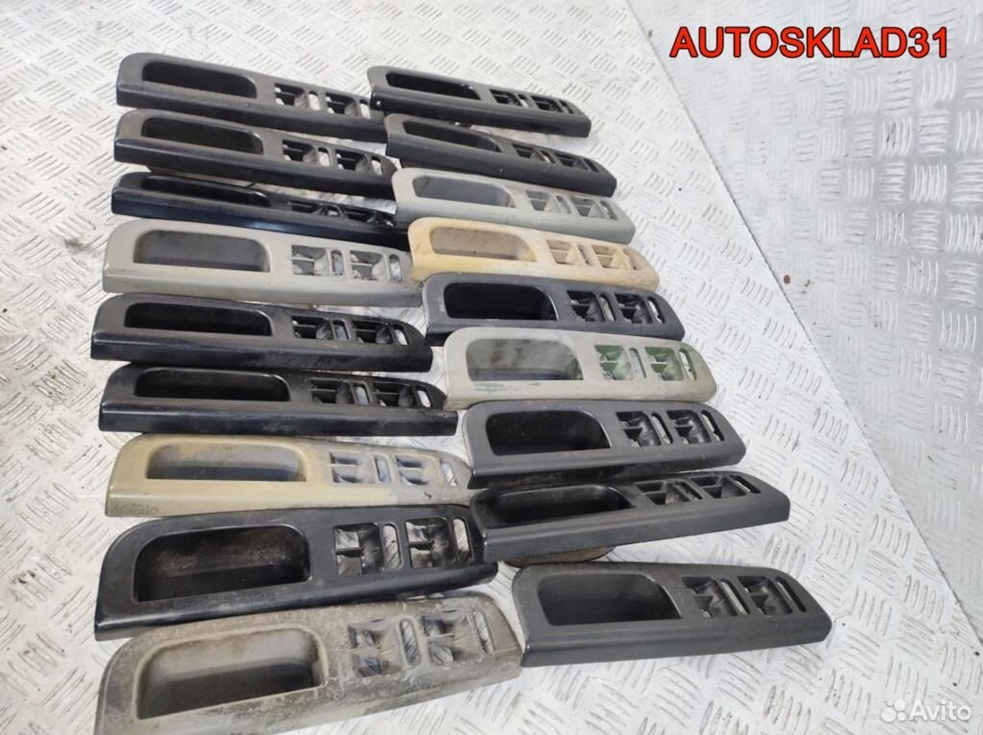 Накладка ручки внутренней VW Passat B5 3B1867171E, 900 рублей, Дубовое