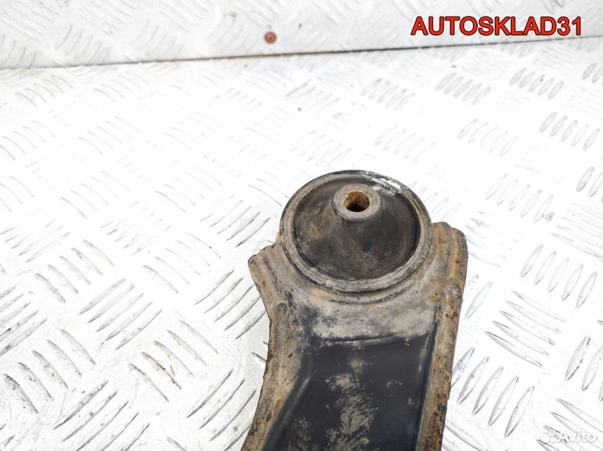 Рычаг передний правый Opel Corsa D 55703231, 1700 рублей, Дубовое