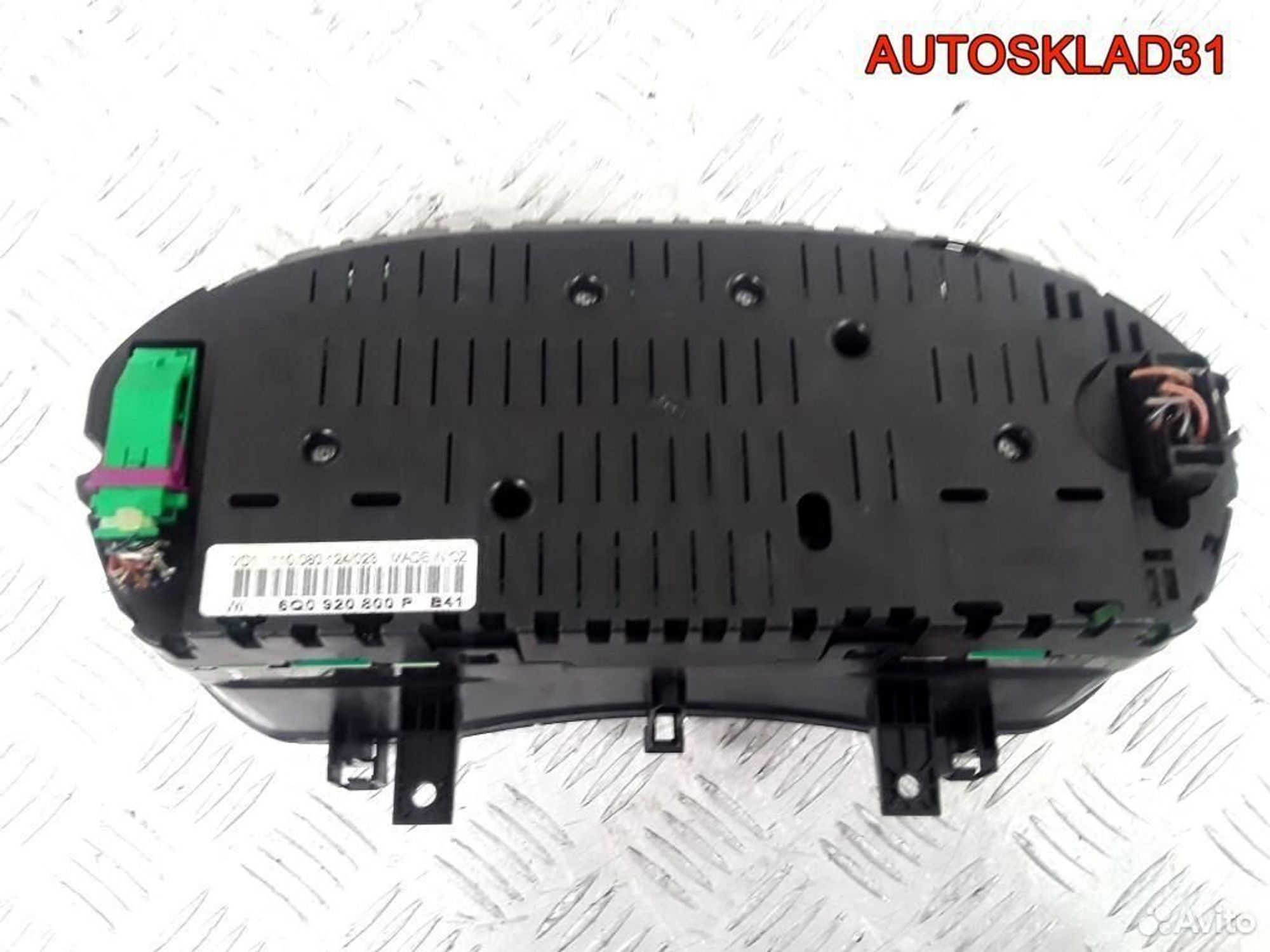 Панель приборов Volkswagen Polo 6Q0920800P, 3200 рублей, Дубовое